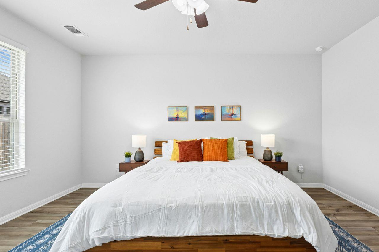 242 Backstays Loop, Kyle, TX 78640