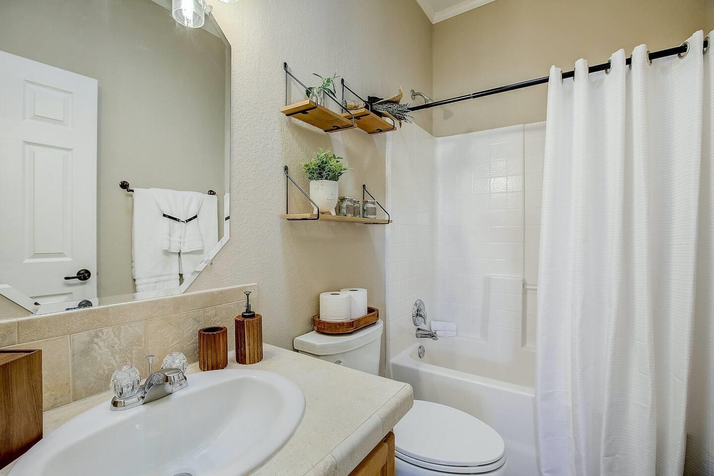 3001 Cox Rd, Blanco, TX 78606