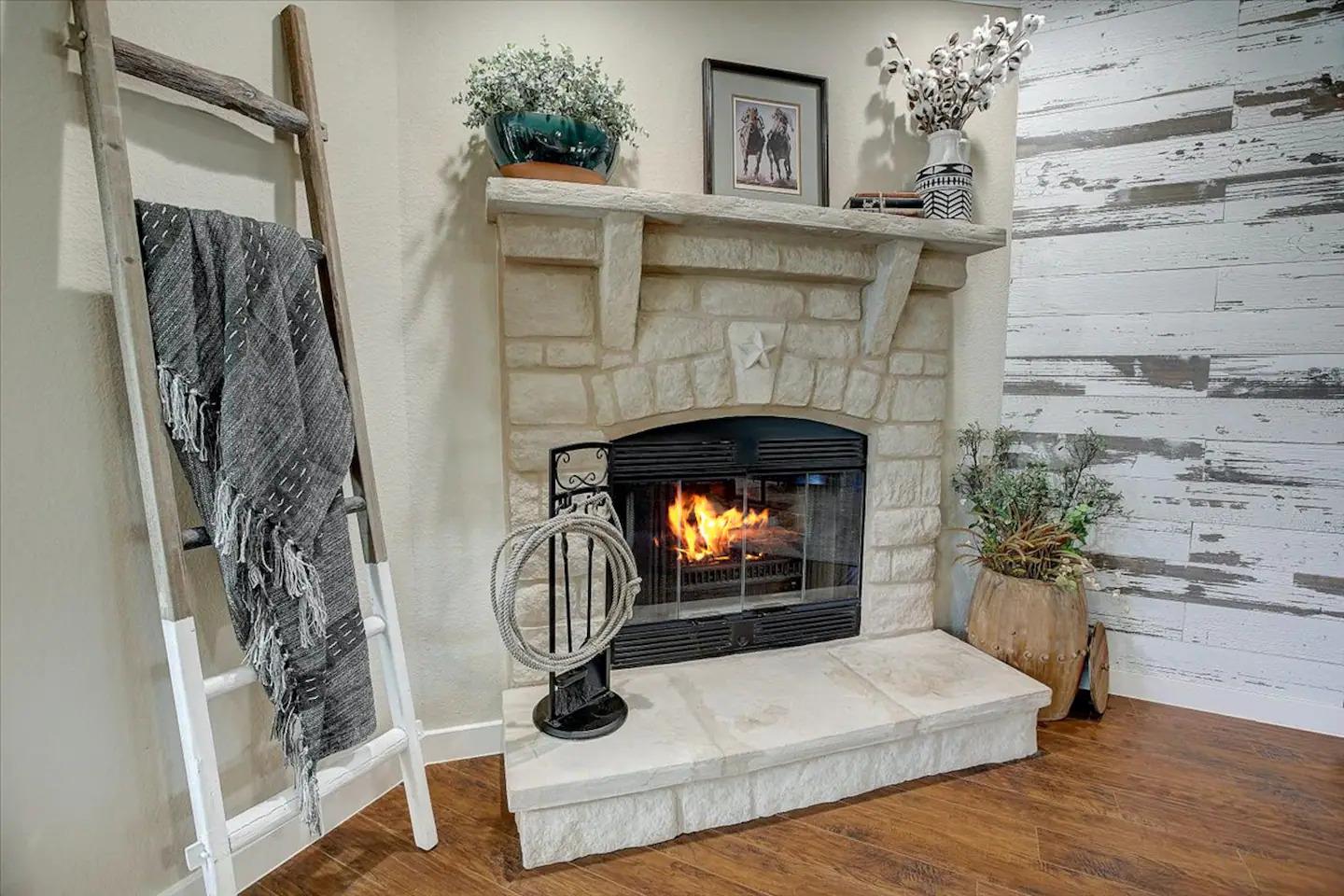 3001 Cox Rd, Blanco, TX 78606