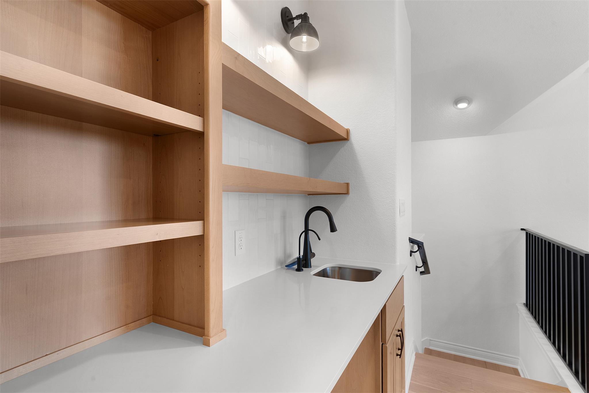 100 Sunny Bell Ct, Georgetown, TX 78628