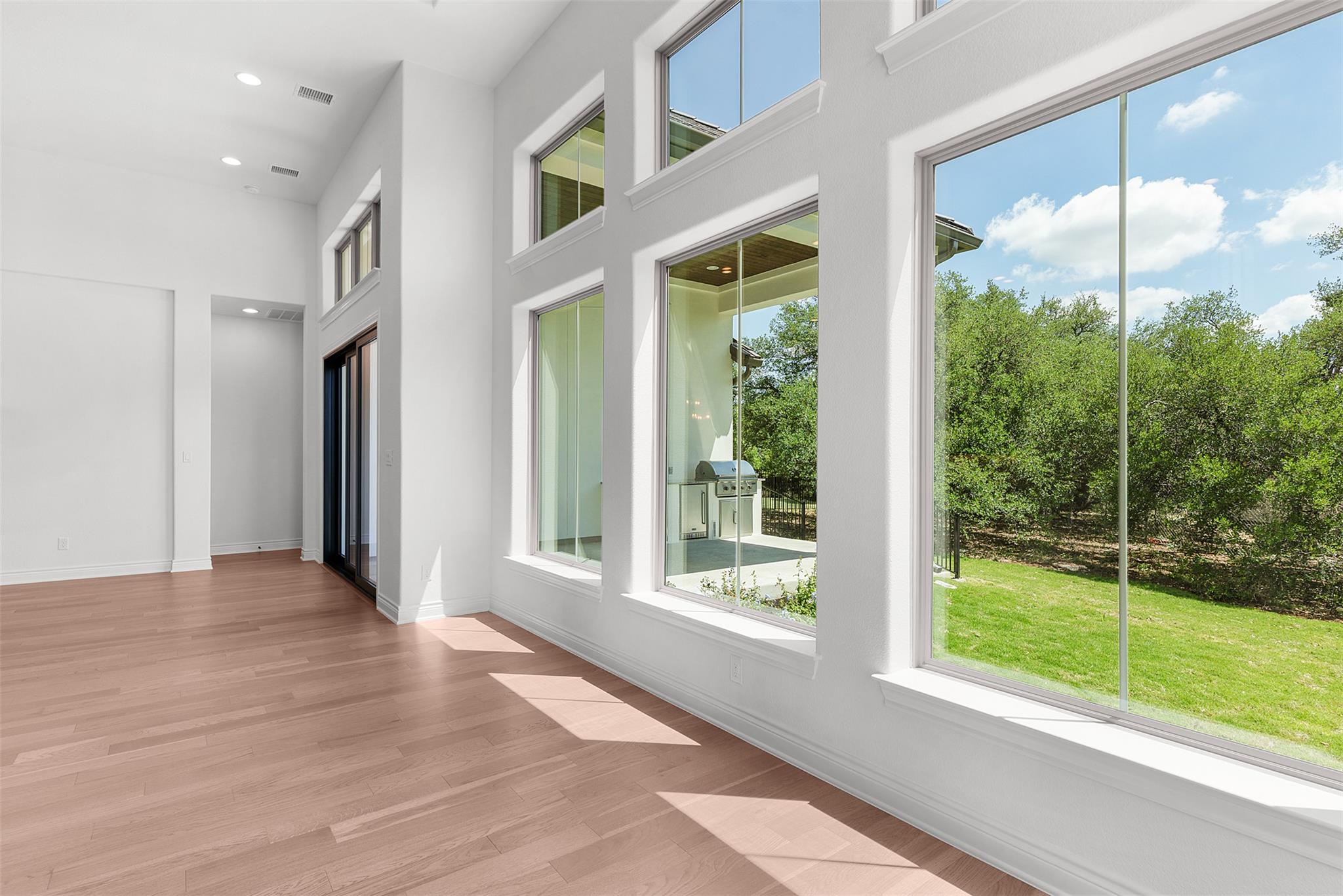 100 Sunny Bell Ct, Georgetown, TX 78628