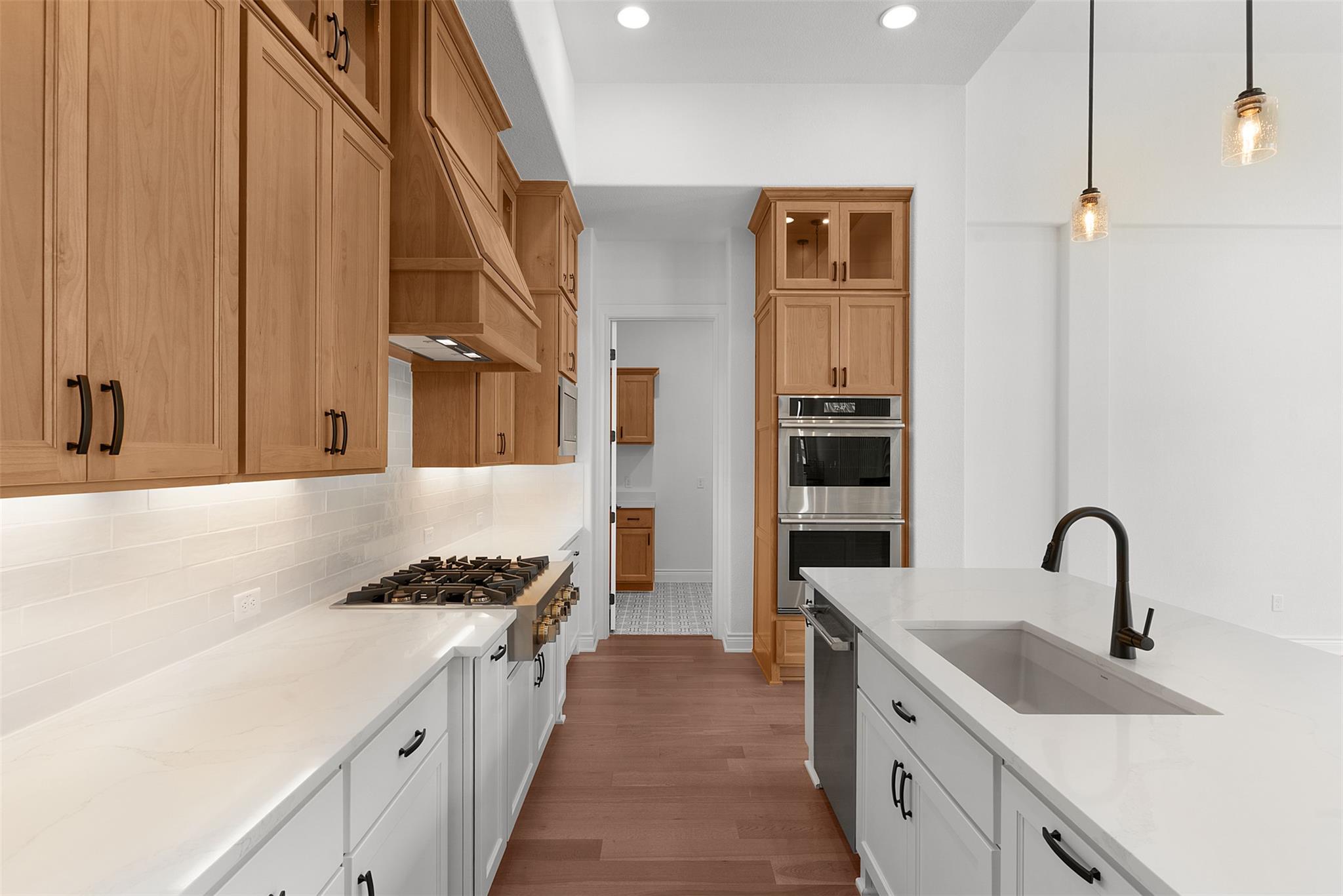 100 Sunny Bell Ct, Georgetown, TX 78628