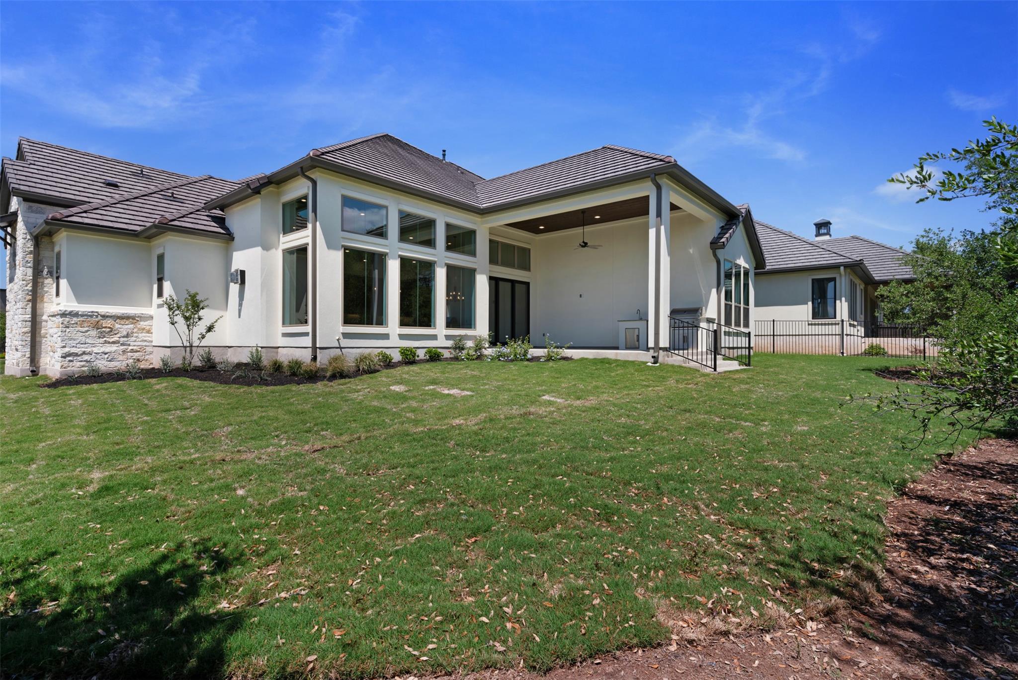 100 Sunny Bell Ct, Georgetown, TX 78628