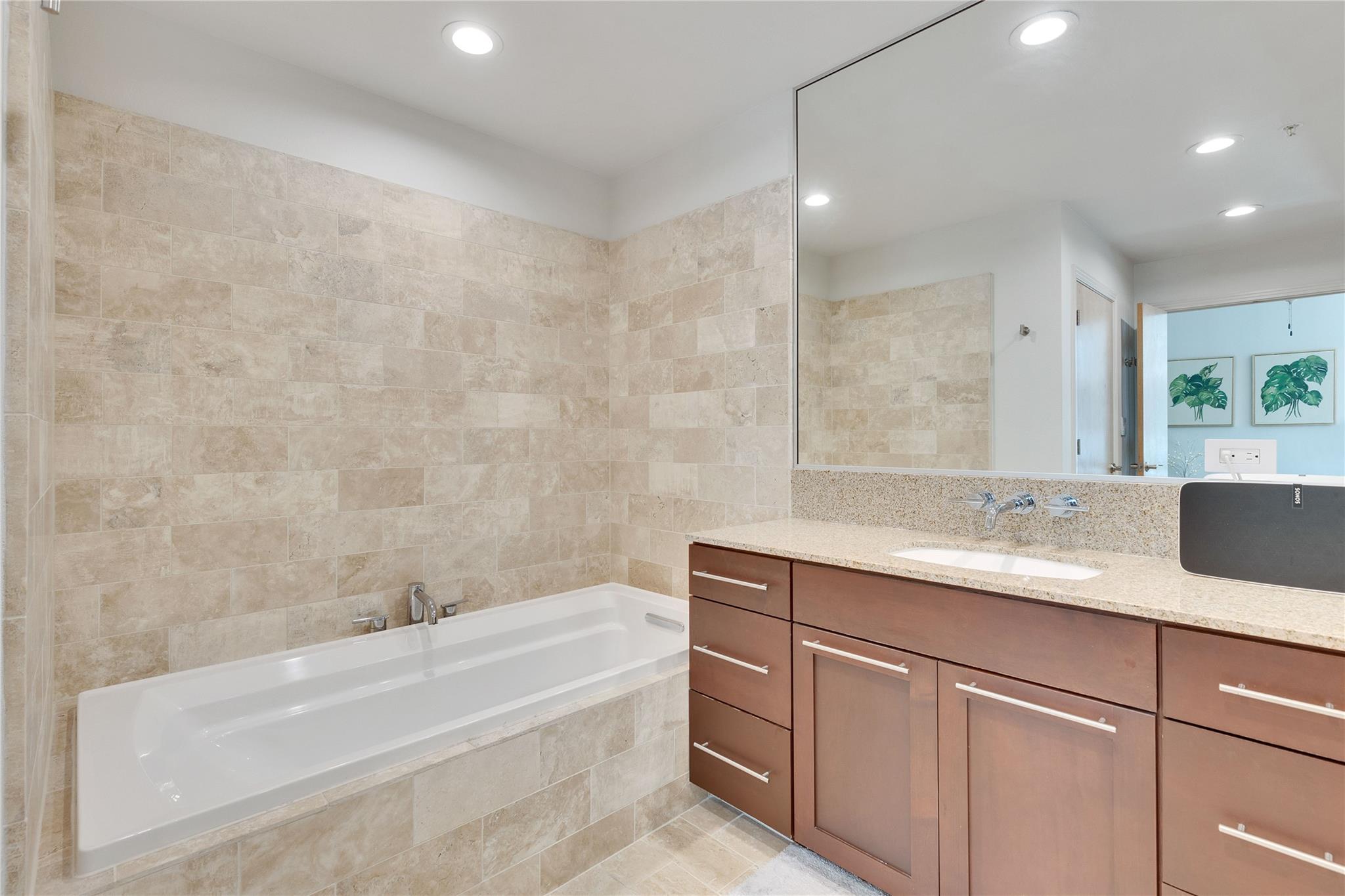 1600 Barton Springs Rd # 2403, Austin, TX 78704