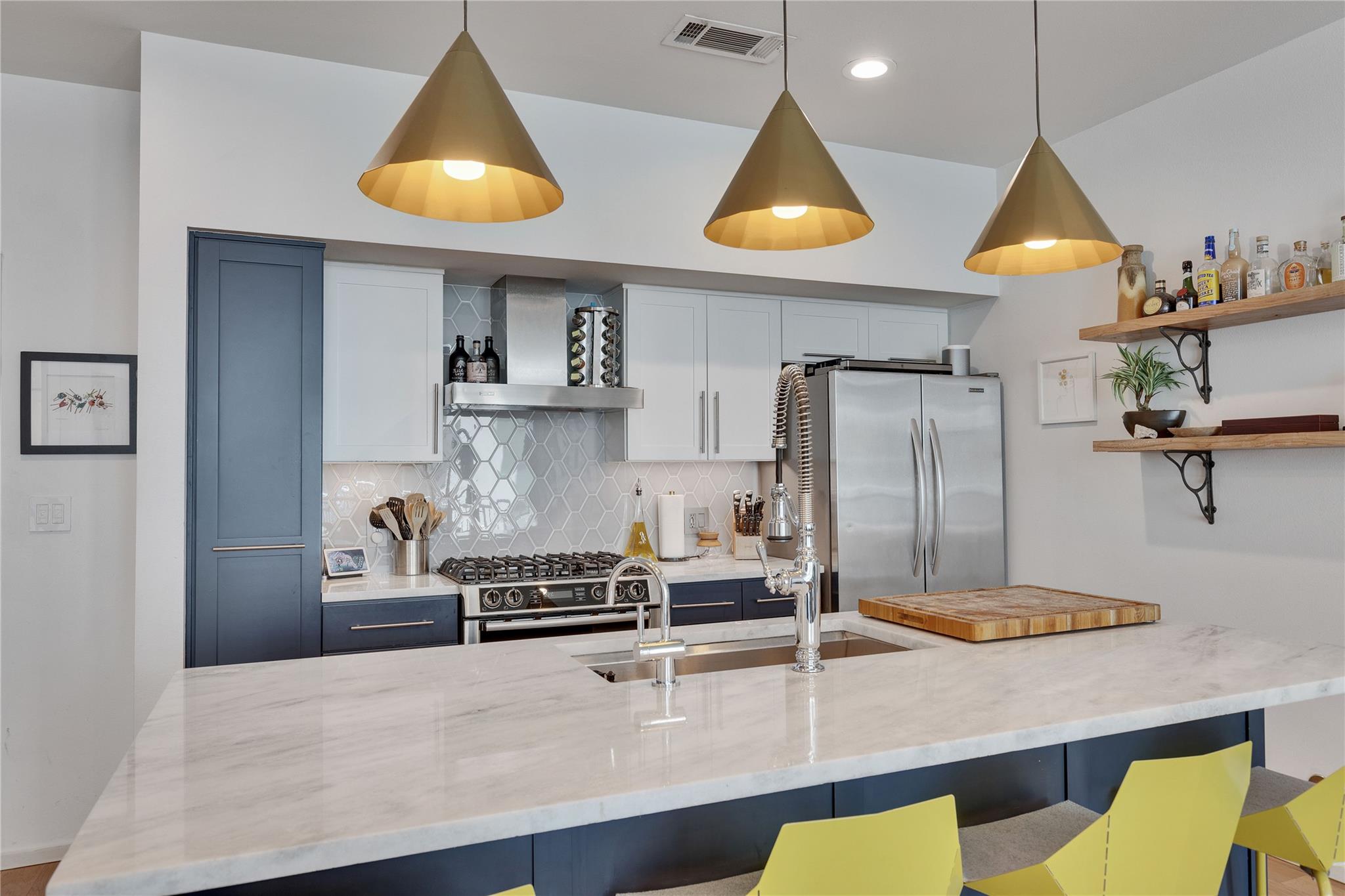 1600 Barton Springs Rd # 2403, Austin, TX 78704