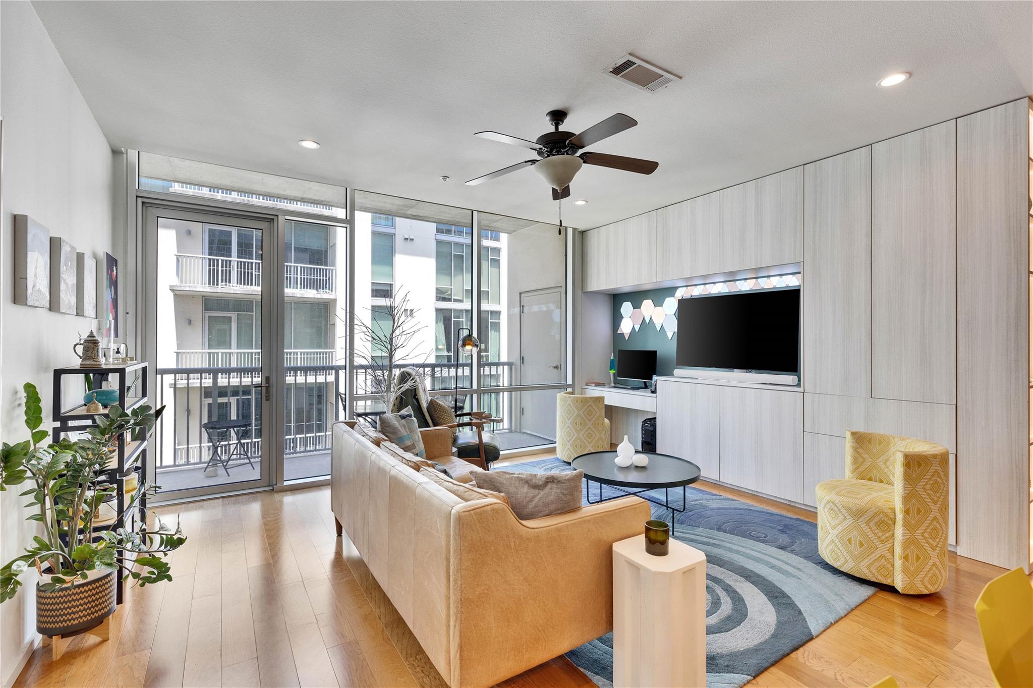 1600 Barton Springs Rd # 2403, Austin, TX 78704