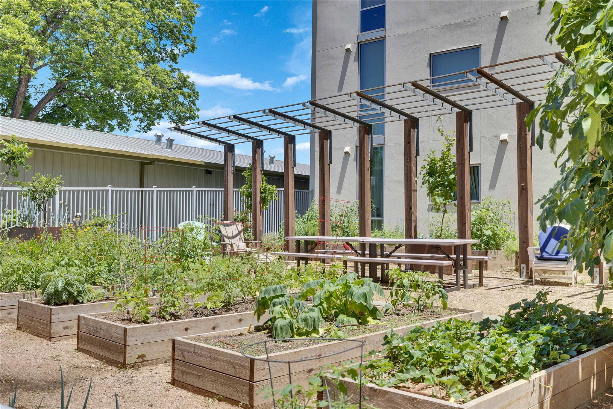 1600 Barton Springs Rd # 2403, Austin, TX 78704