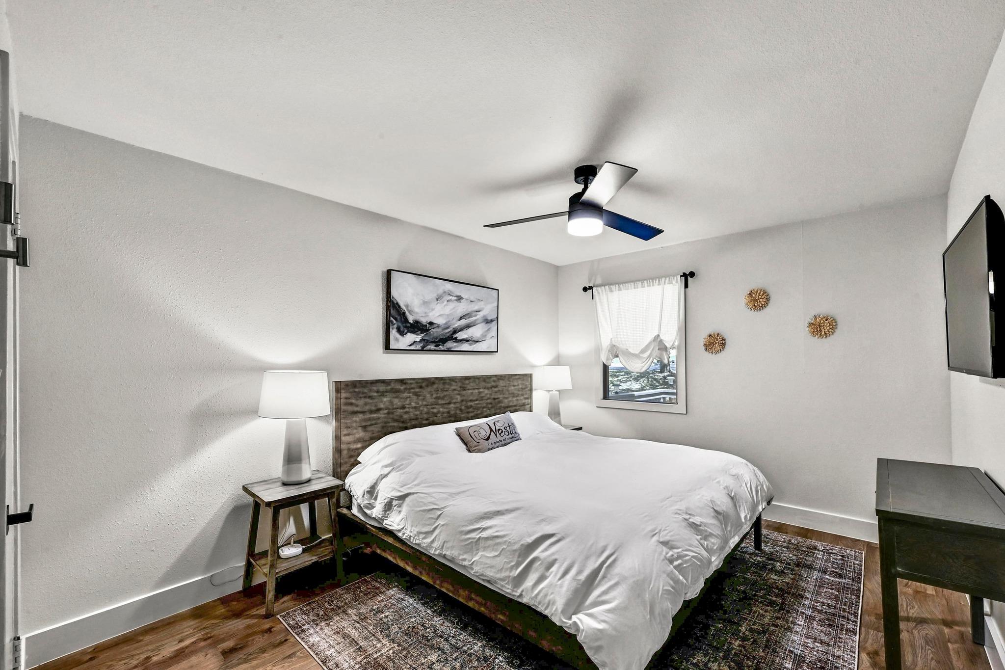 211 Comanche Ln, Lago Vista, TX 78645