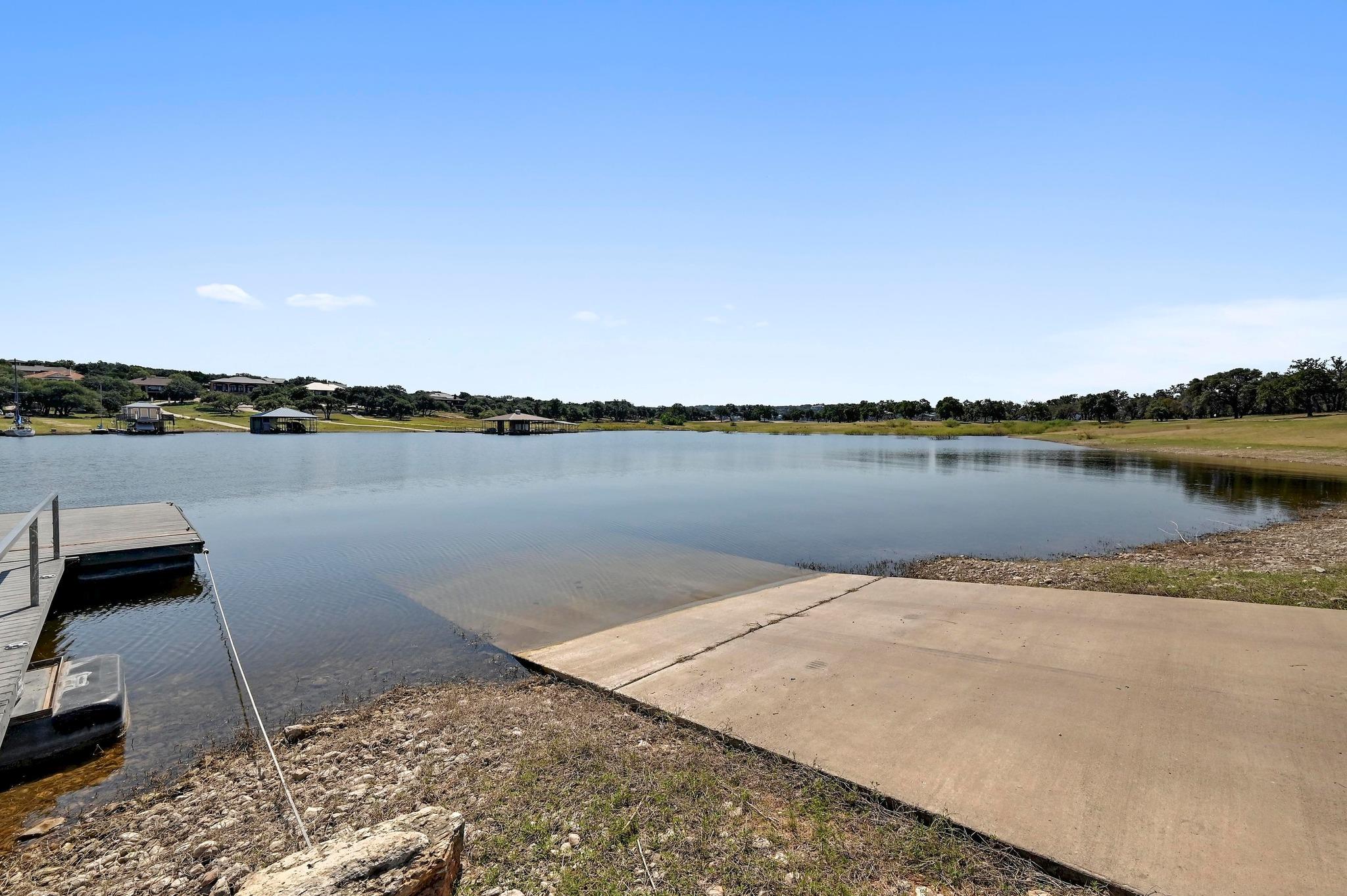 211 Comanche Ln, Lago Vista, TX 78645