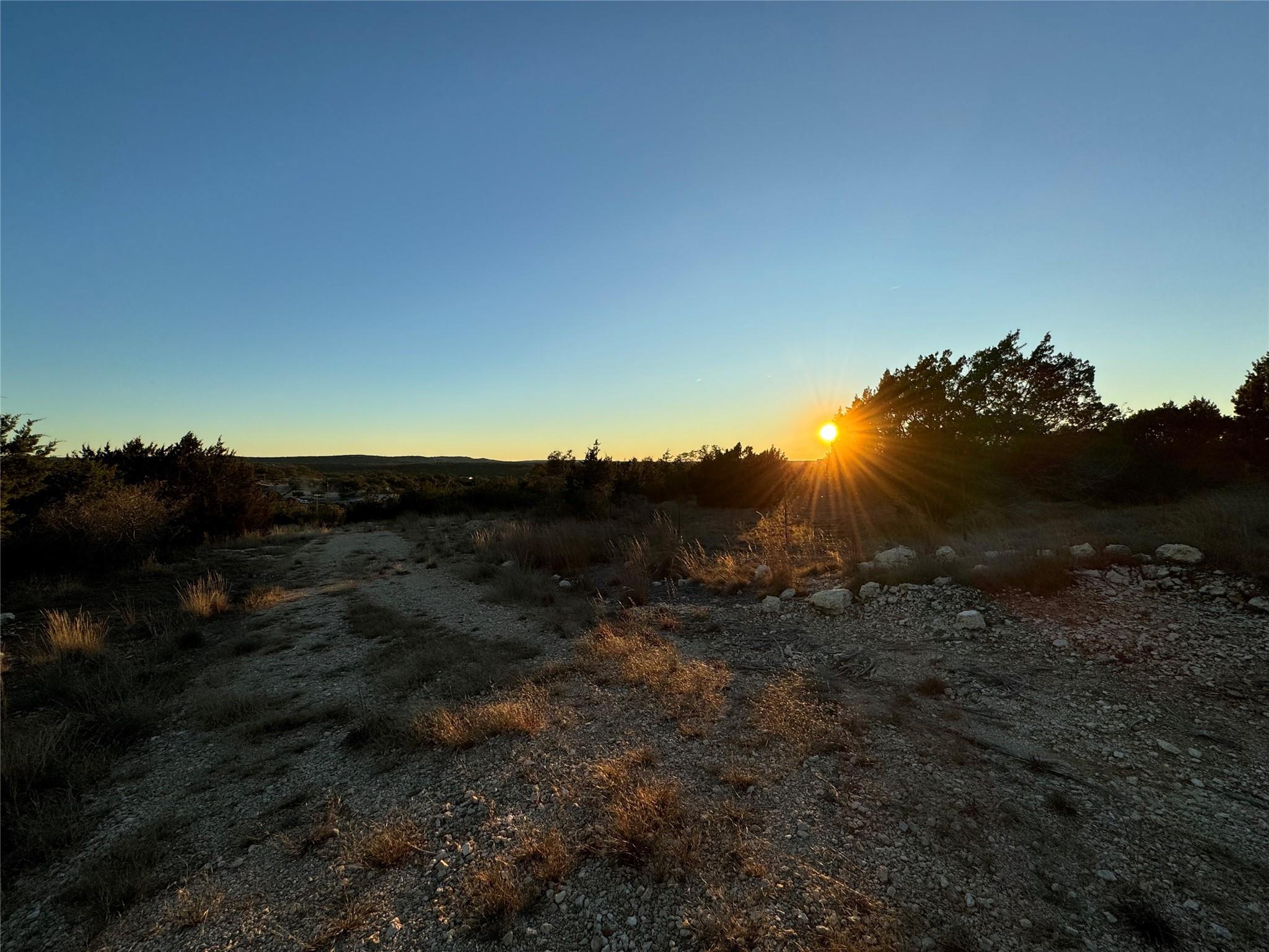 640 Sycamore Creek Dr, Dripping Springs, TX 78620