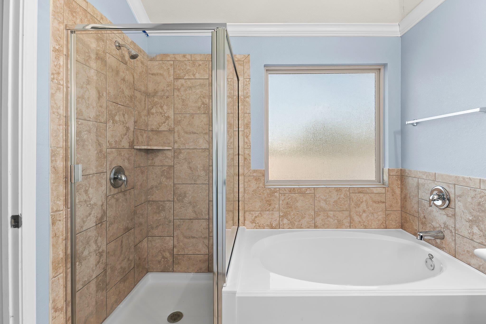 244 Chickadee Ln, Leander, TX 78641