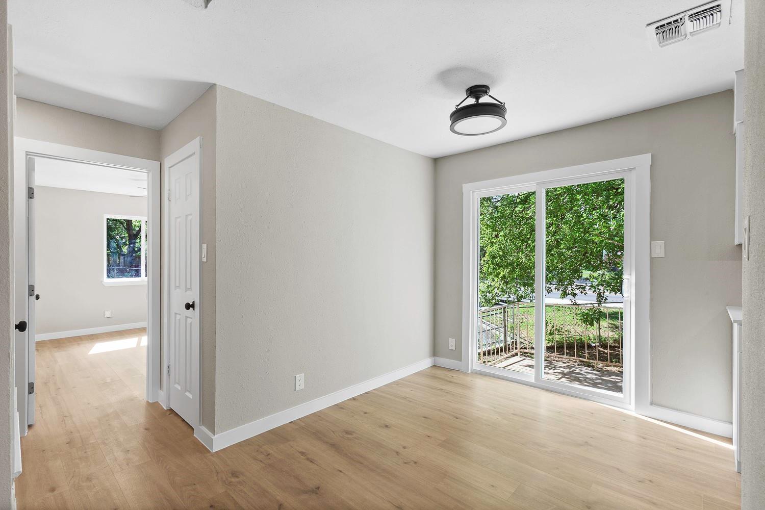 1800 Nicole Cir # A, Round Rock, TX 78664