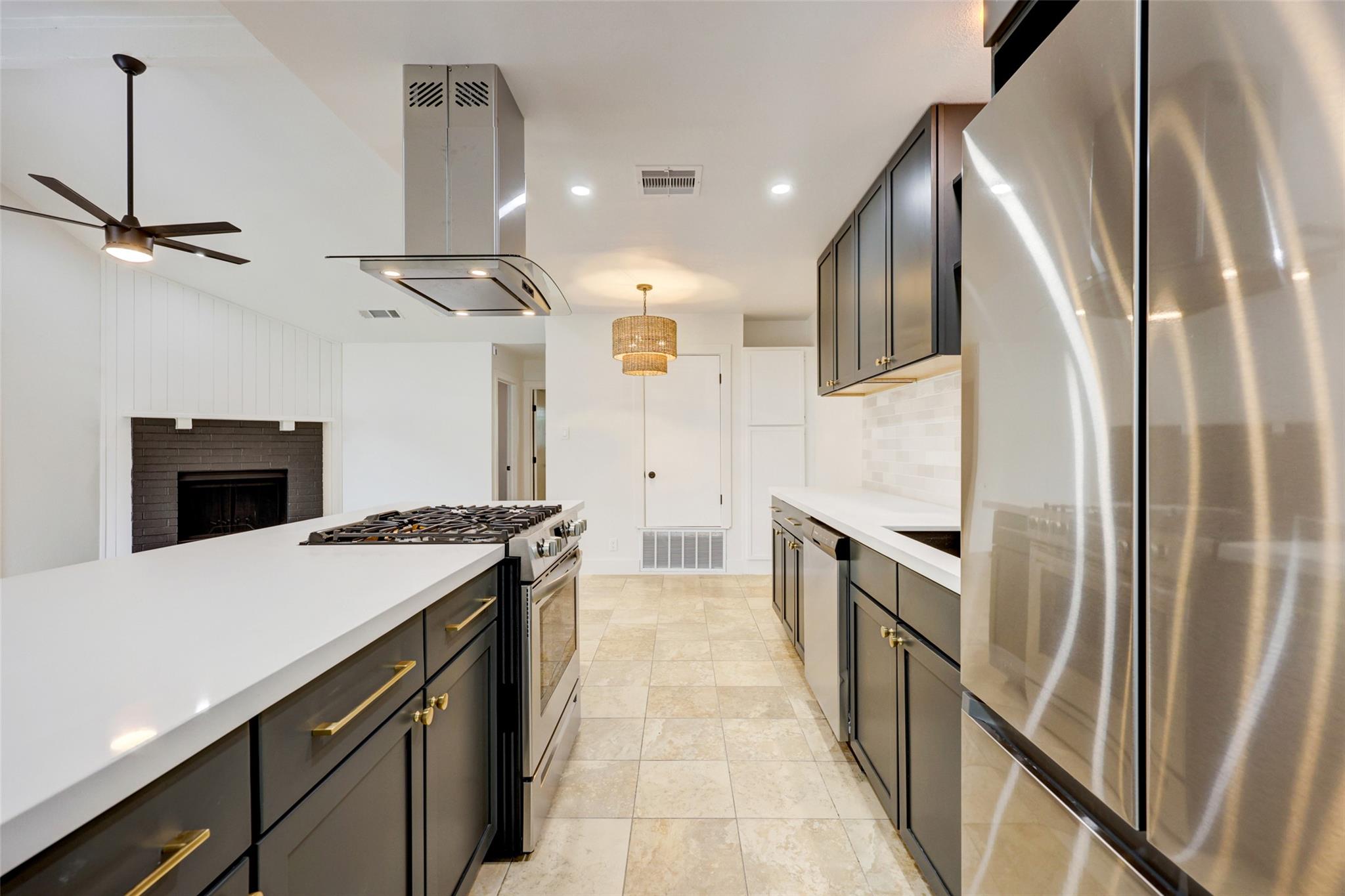 11421 PTARMIGAN Dr, Austin, TX 78758