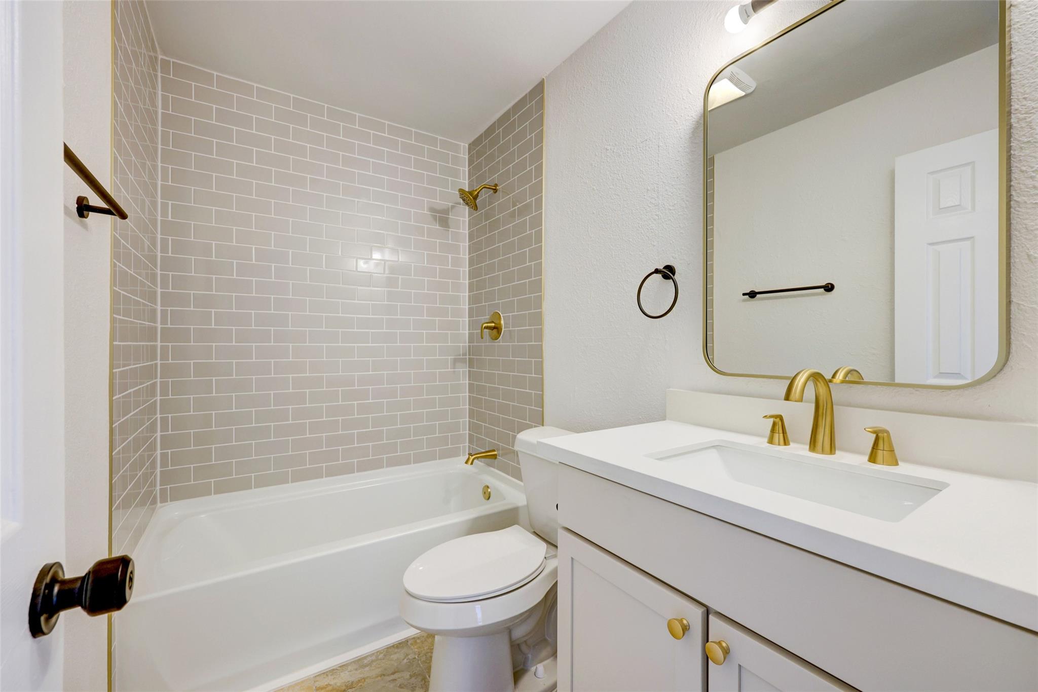 11421 PTARMIGAN Dr, Austin, TX 78758