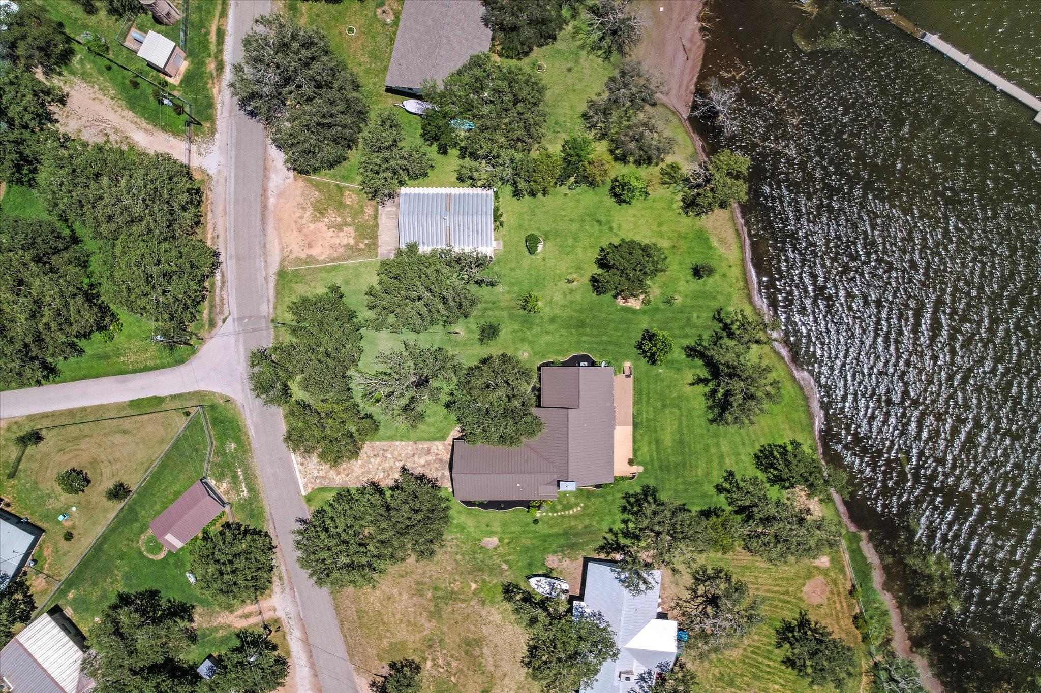 106 & 104 Agarita Dr, Burnet, TX 78611
