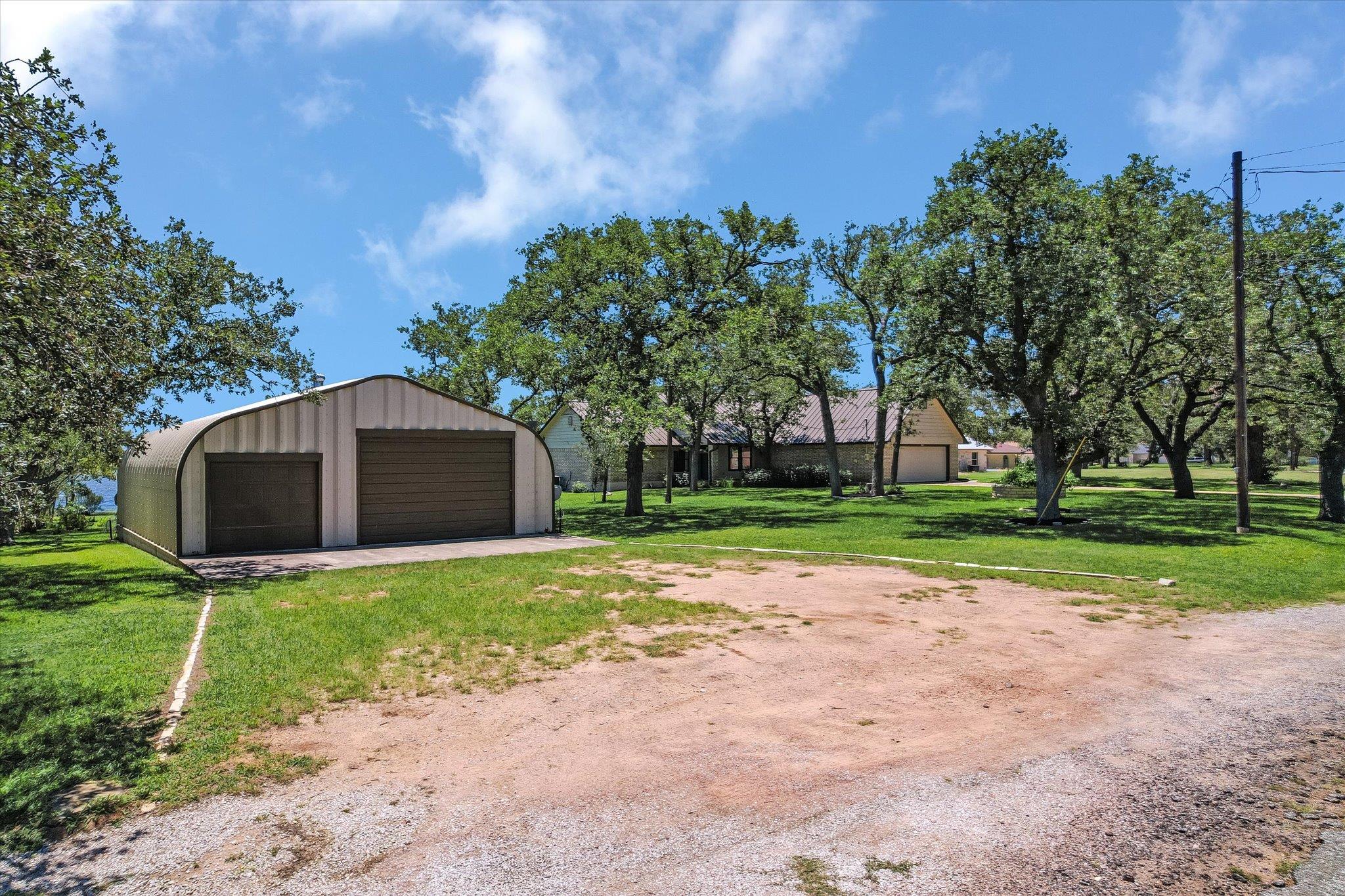 106 & 104 Agarita Dr, Burnet, TX 78611