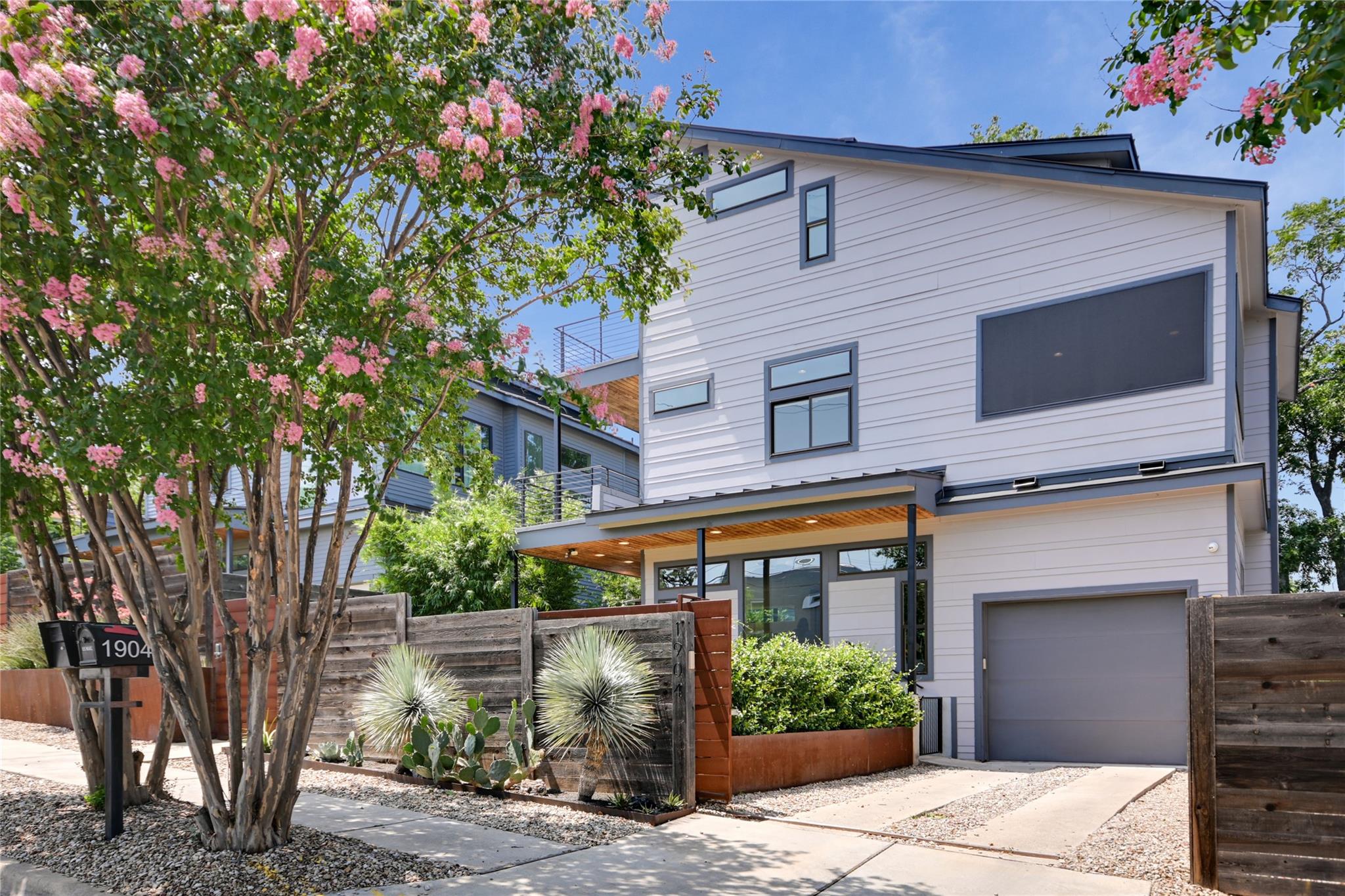 1904 Sl Davis Ave # 1, Austin, TX 78702