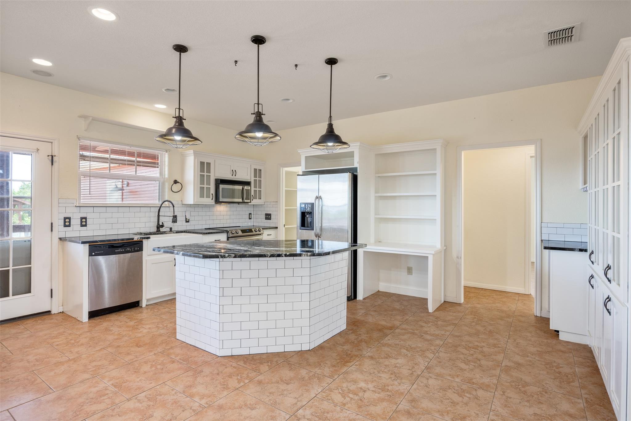 845 Rutherford, Fischer, TX 78623