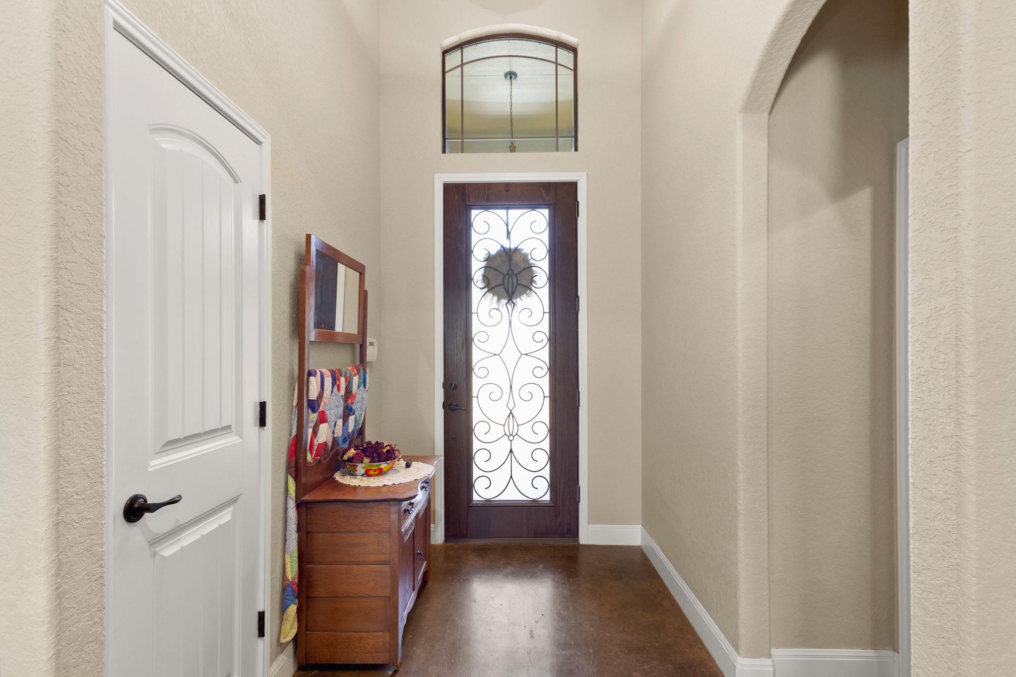 2298 Sungate Dr, New Braunfels, TX 78130