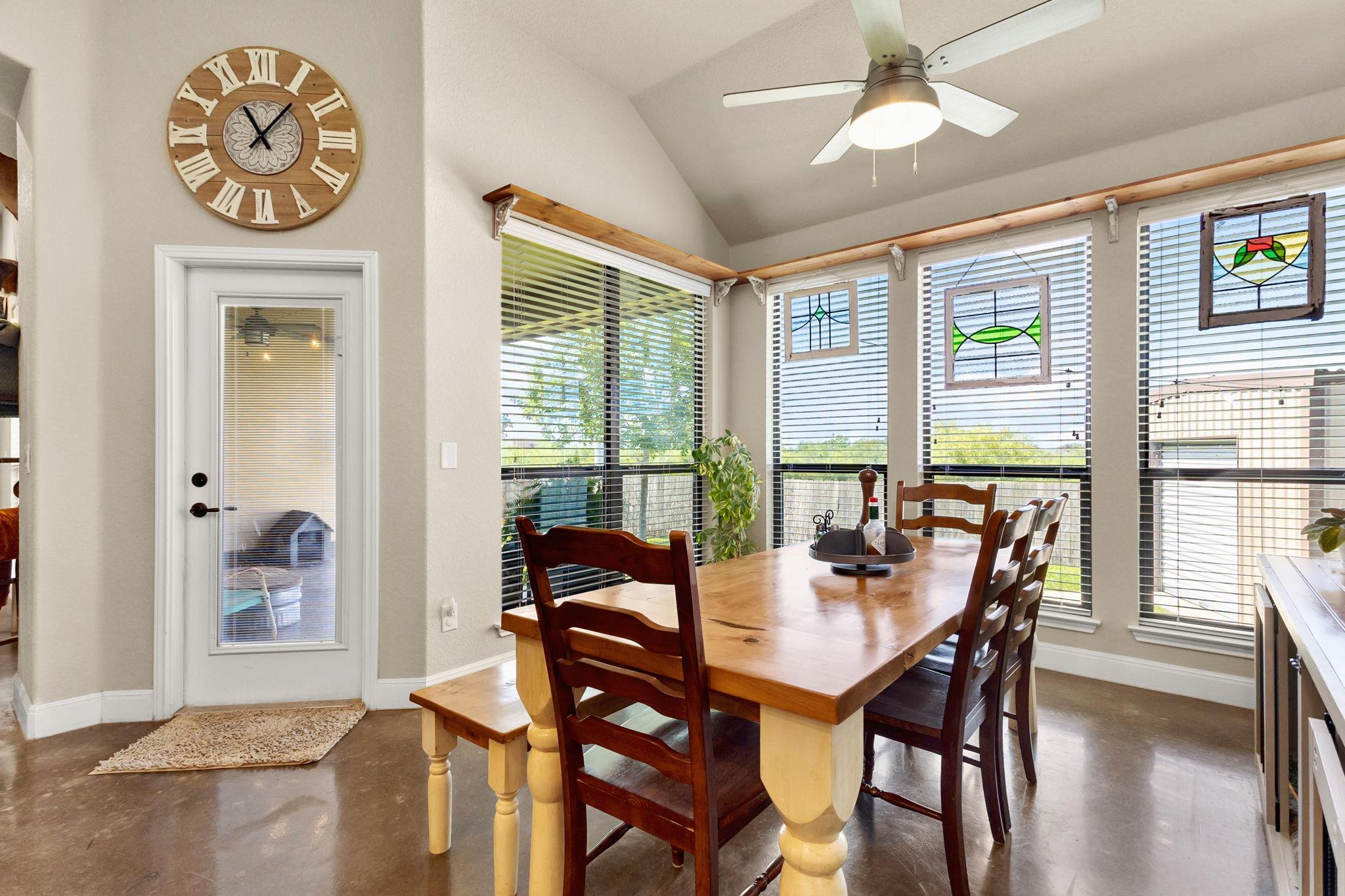 2298 Sungate Dr, New Braunfels, TX 78130