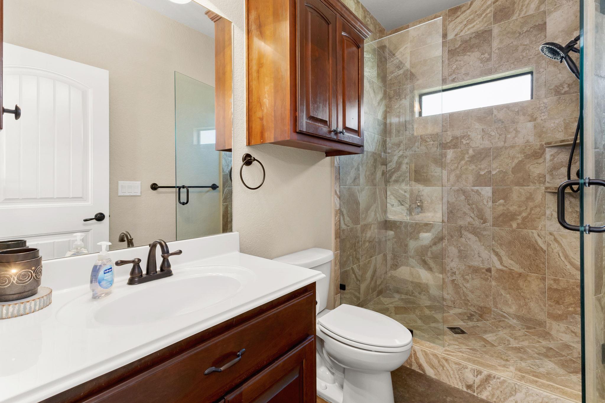 2298 Sungate Dr, New Braunfels, TX 78130