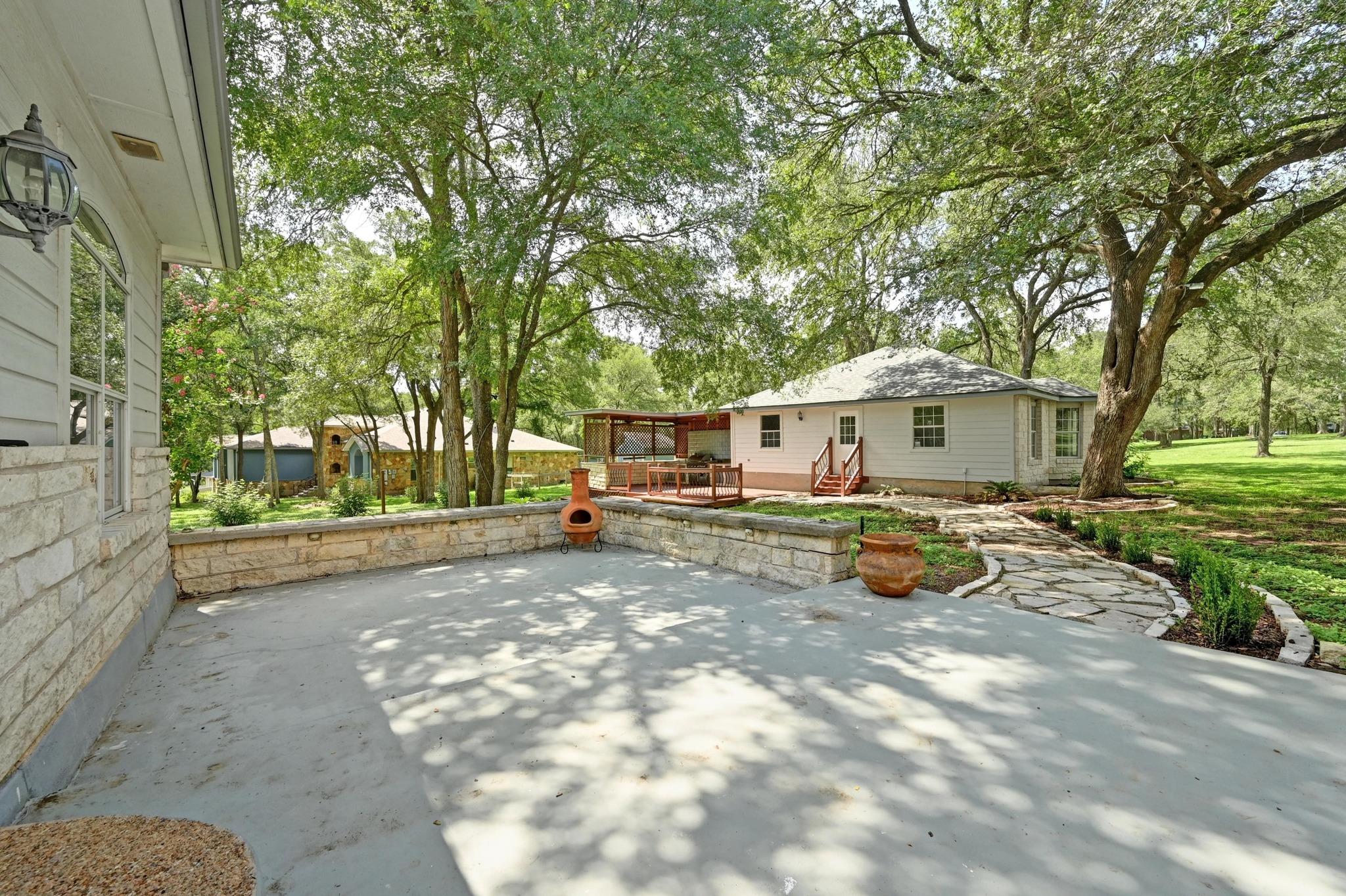 111 Trinity St, Cedar Creek, TX 78612
