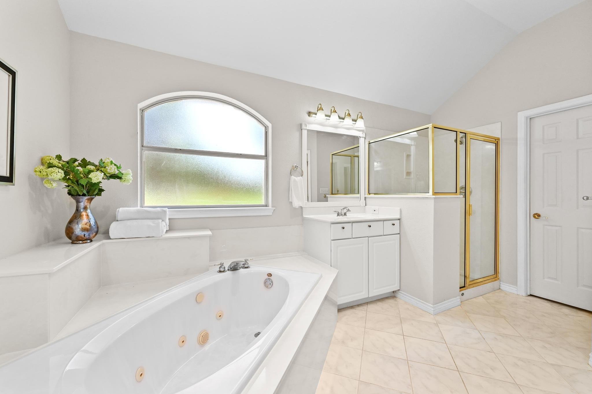 111 Trinity St, Cedar Creek, TX 78612