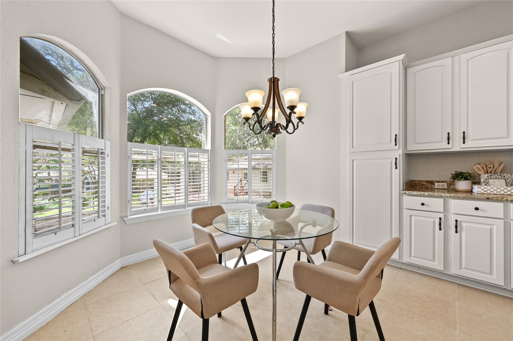 111 Trinity St, Cedar Creek, TX 78612