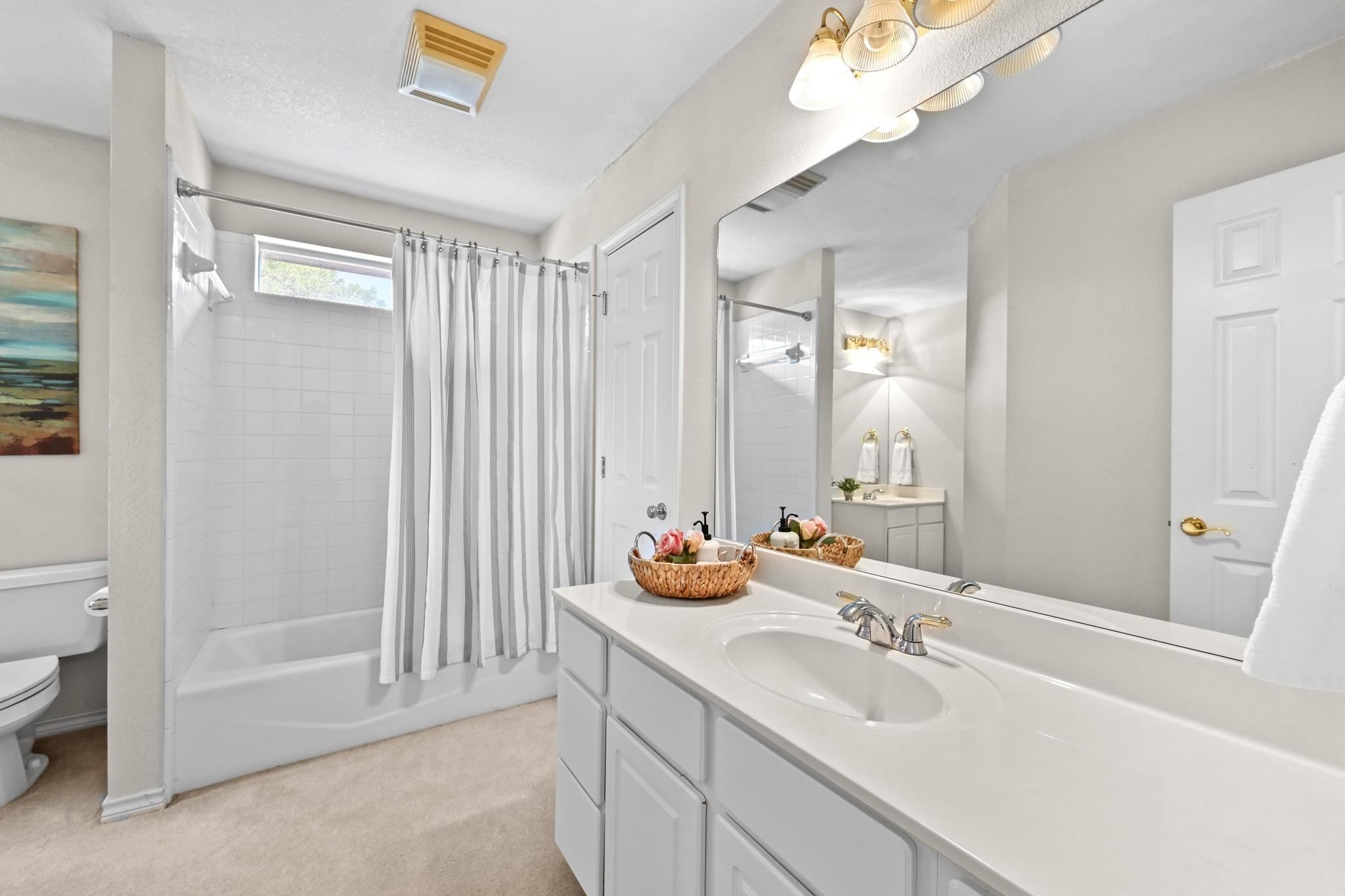 111 Trinity St, Cedar Creek, TX 78612