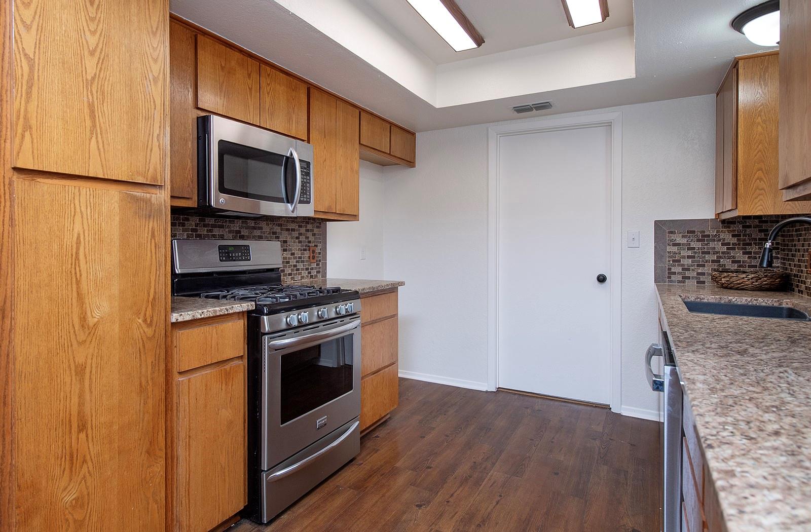 910 Garden View Dr, Georgetown, TX 78628