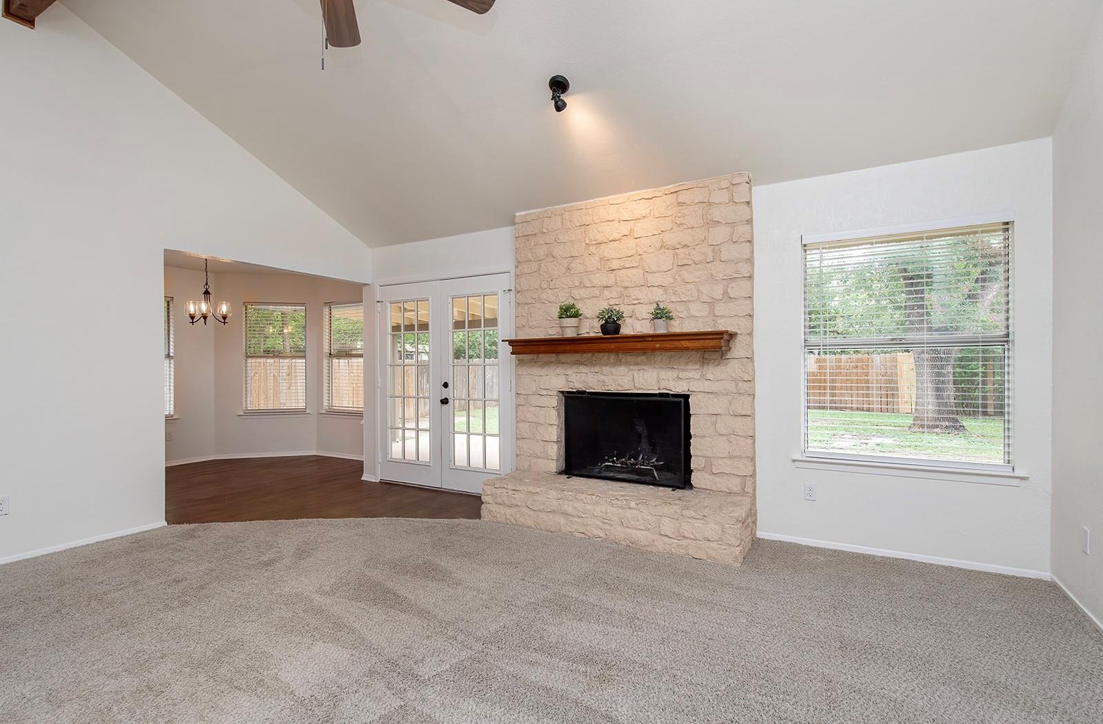 910 Garden View Dr, Georgetown, TX 78628