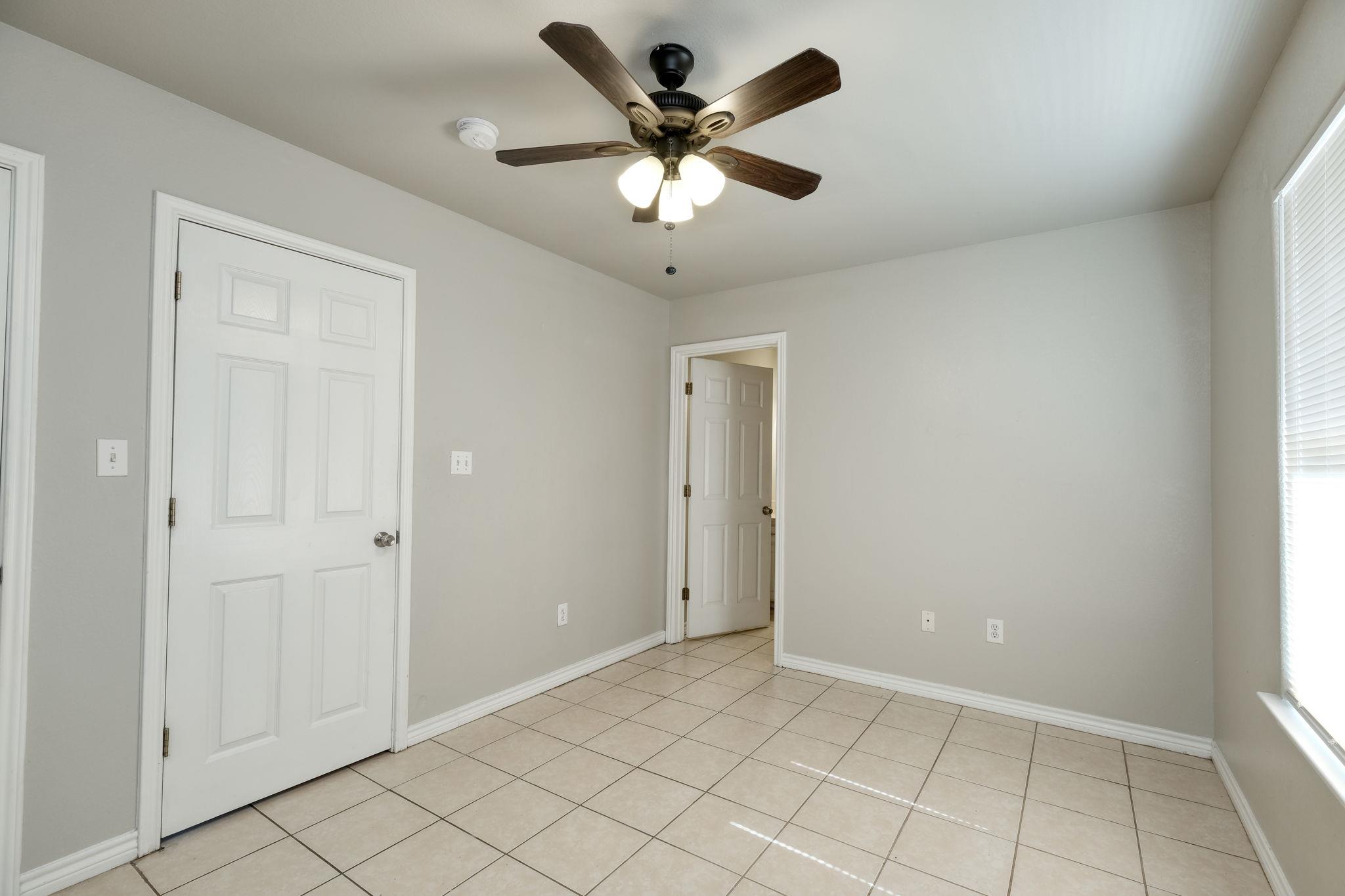 107 Castleberry Ct # B, Bertram, TX 78605