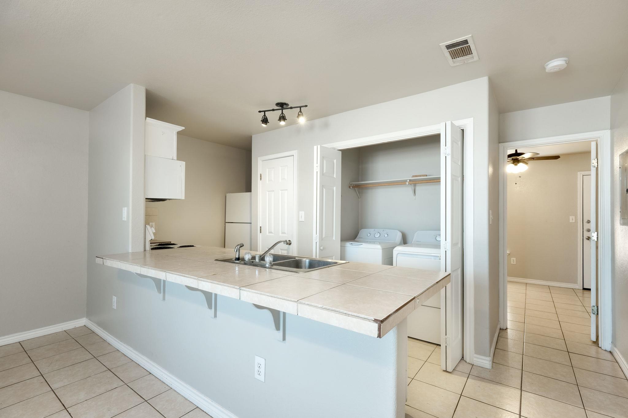 107 Castleberry Ct # B, Bertram, TX 78605