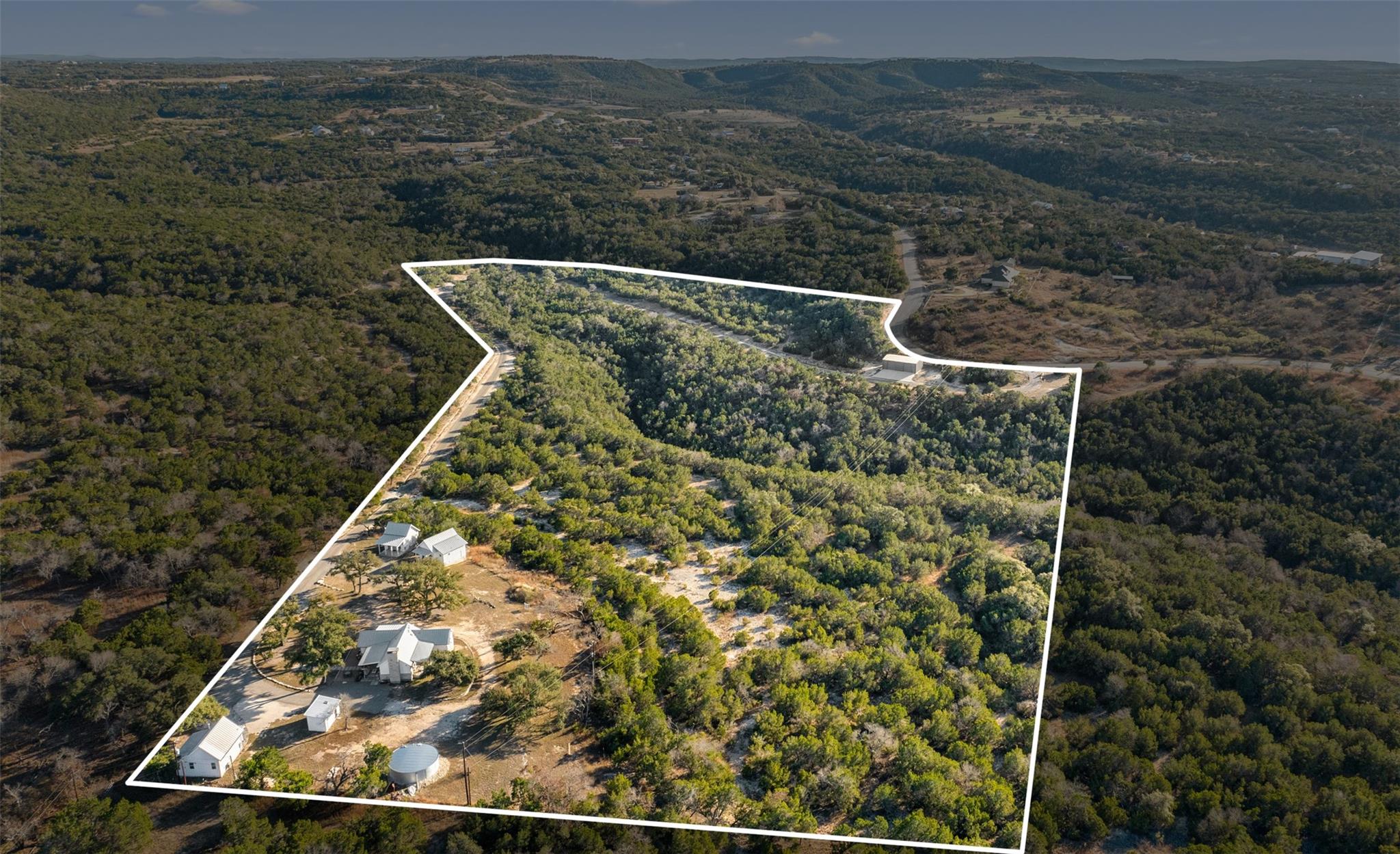 810 Kothmann Rd, Dripping Springs, TX 78620