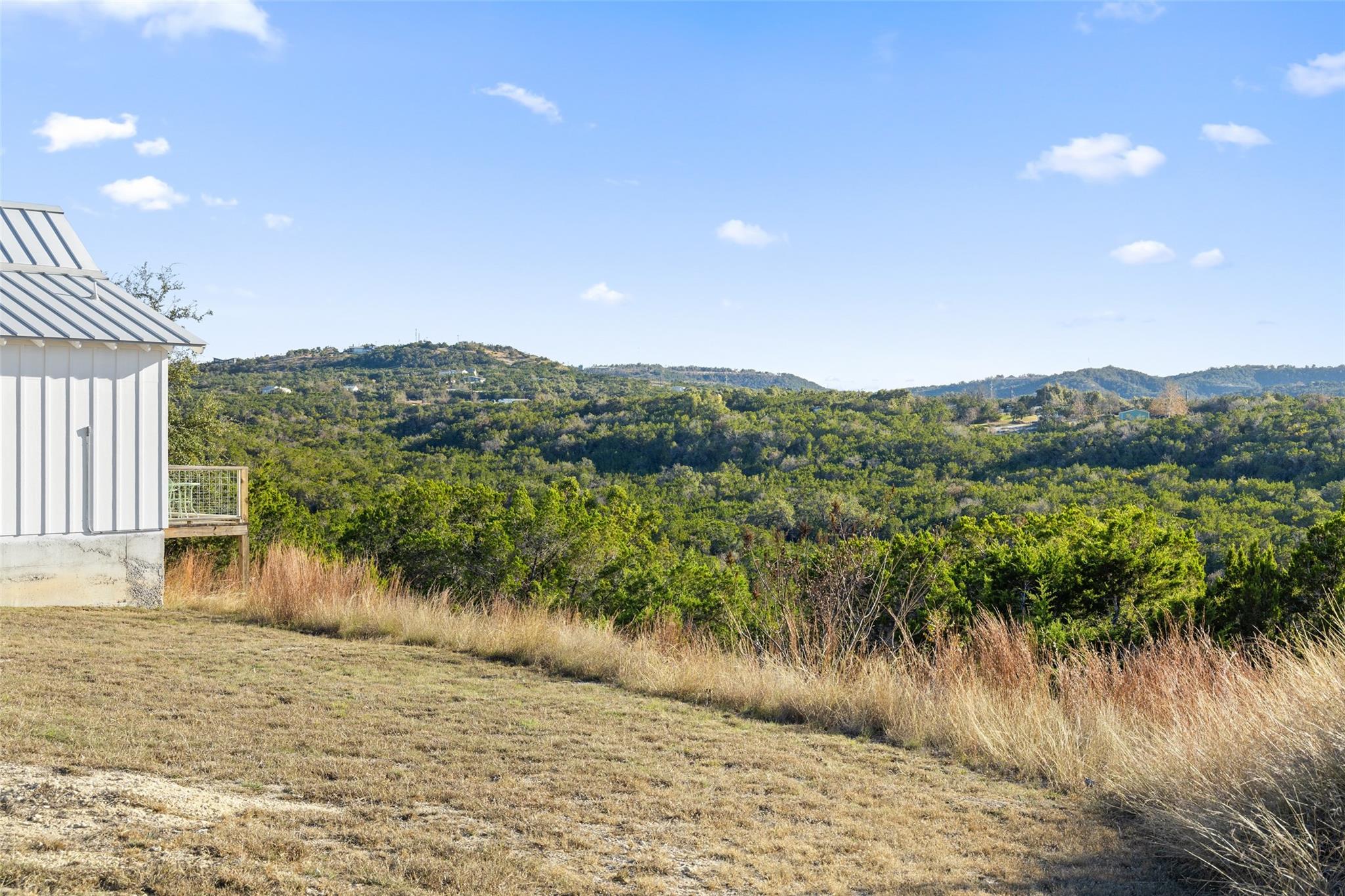 810 Kothmann Rd, Dripping Springs, TX 78620