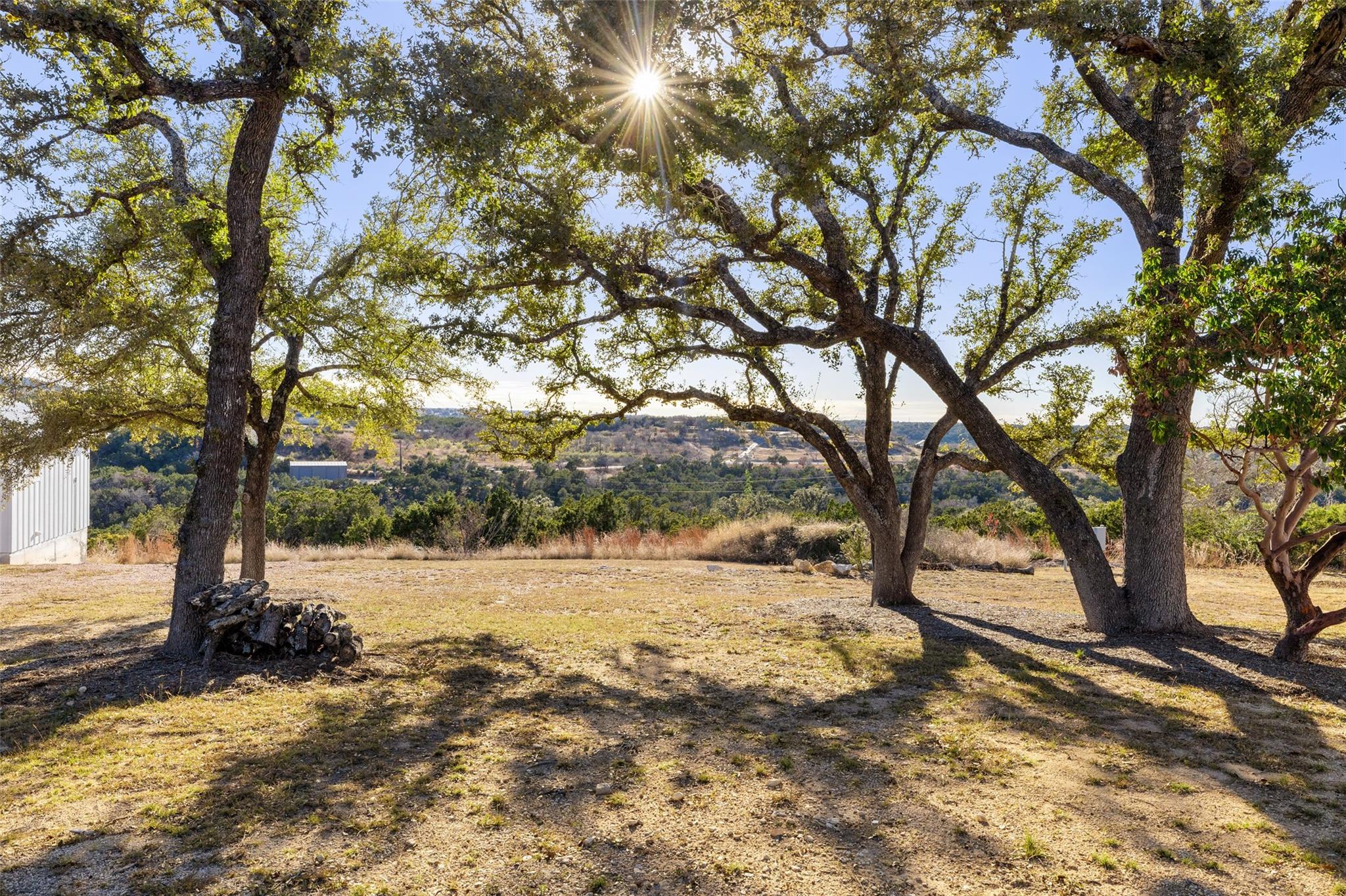 810 Kothmann Rd, Dripping Springs, TX 78620