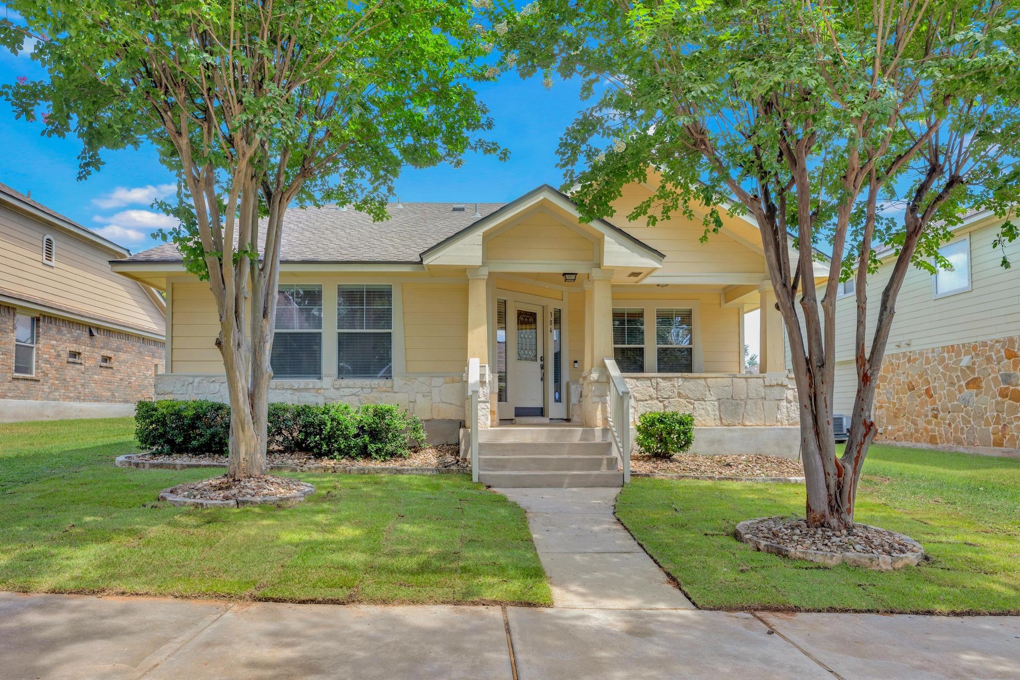 304 Lava Bed Dr, Pflugerville, TX 78660