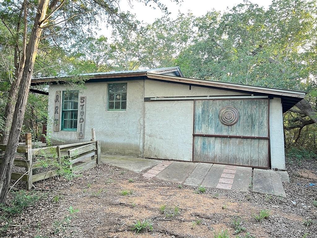 117 Caddo, Smithville, TX 78957