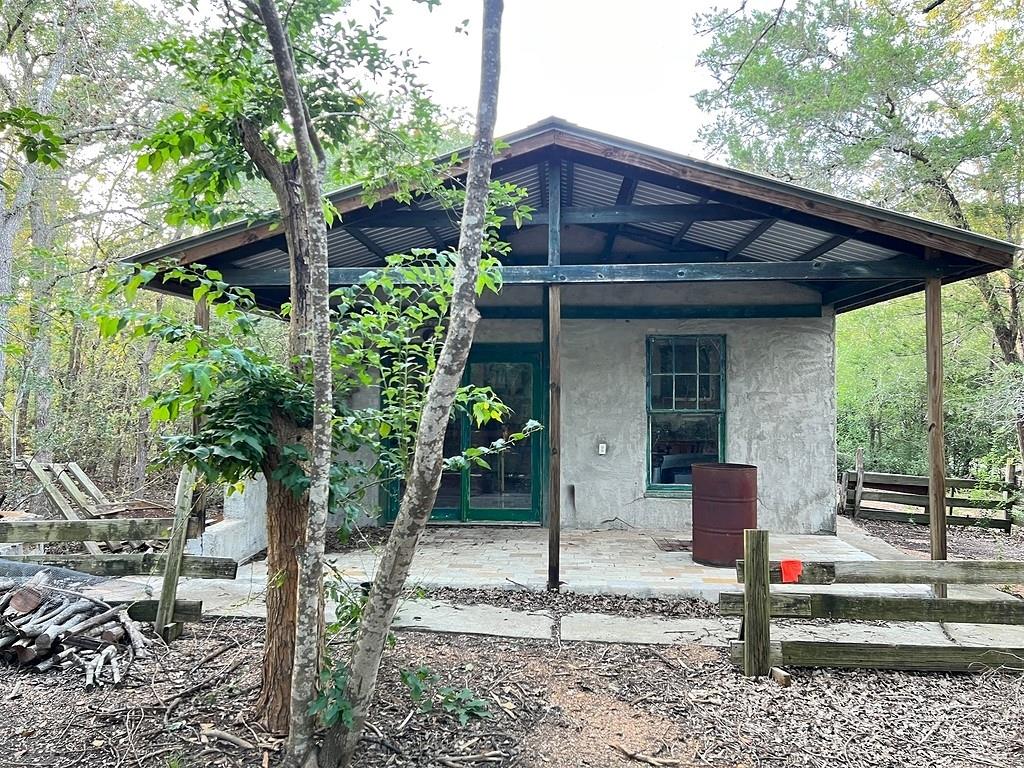 117 Caddo, Smithville, TX 78957