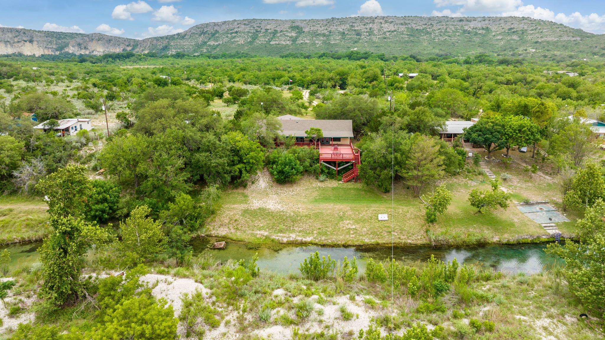 1245A Private Road 2415, Uvalde, TX 78801