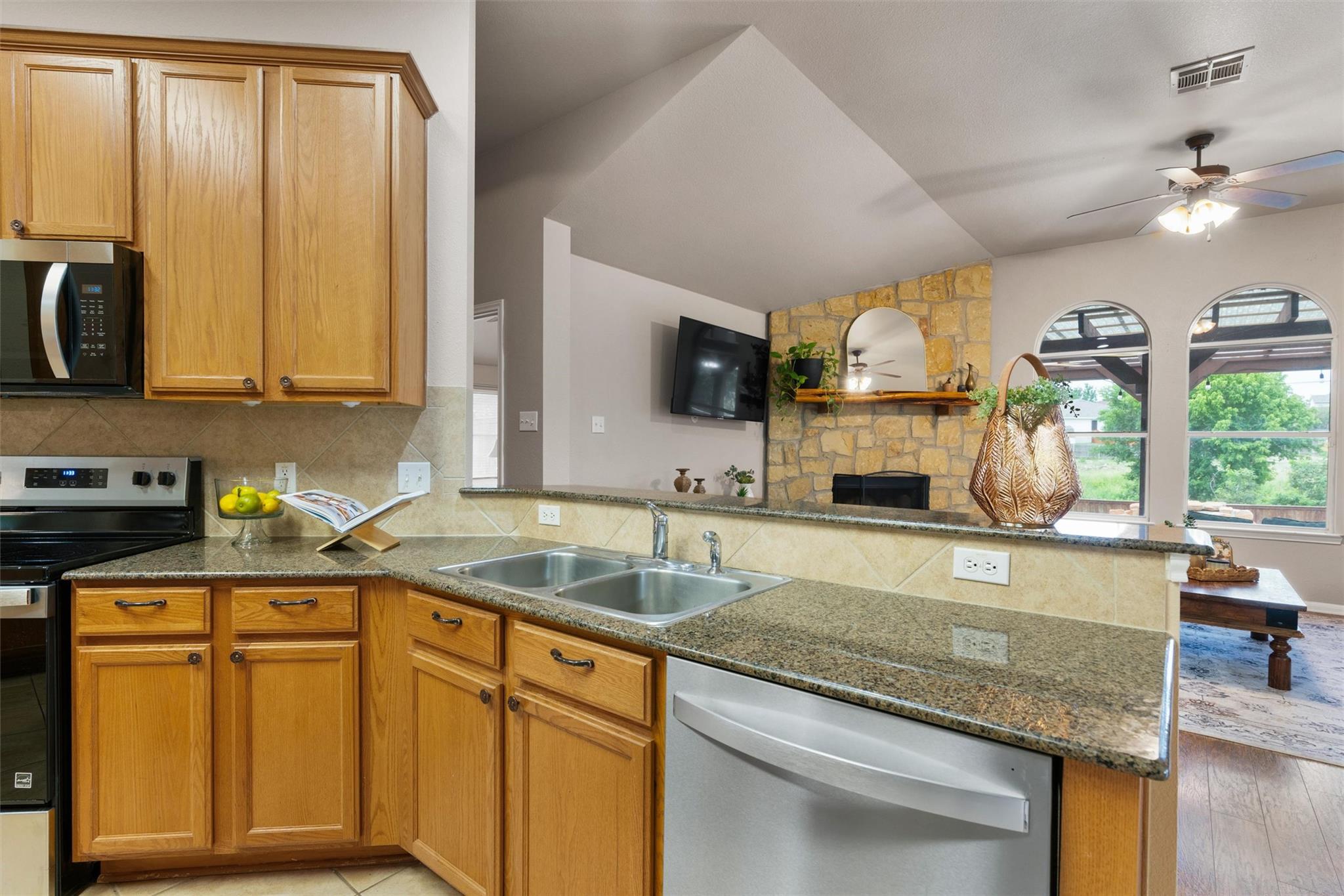 635 Tundra Dr, Harker Heights, TX 76548