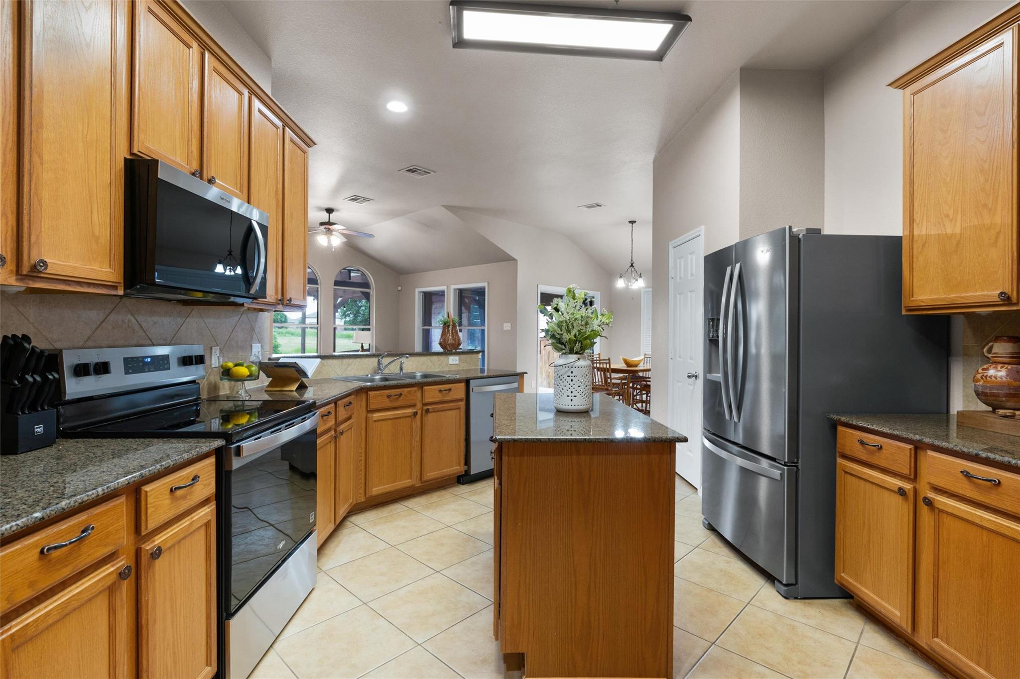 635 Tundra Dr, Harker Heights, TX 76548