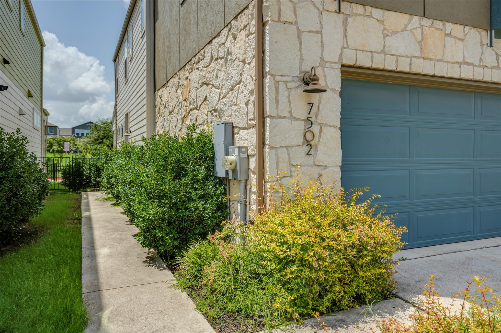 7502 Chesapeake Rail Ln # 154, Austin, TX 78744