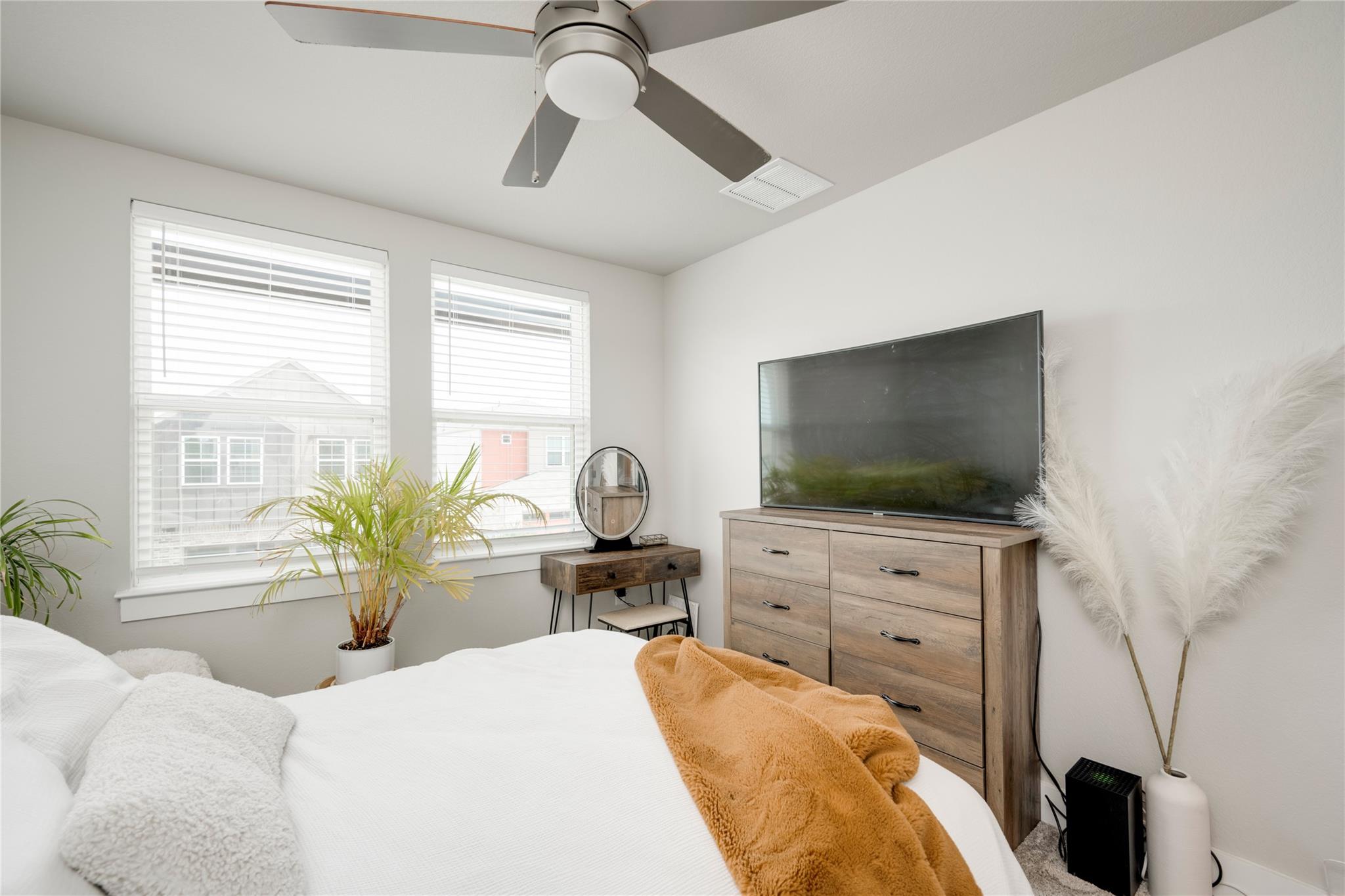 7502 Chesapeake Rail Ln # 154, Austin, TX 78744