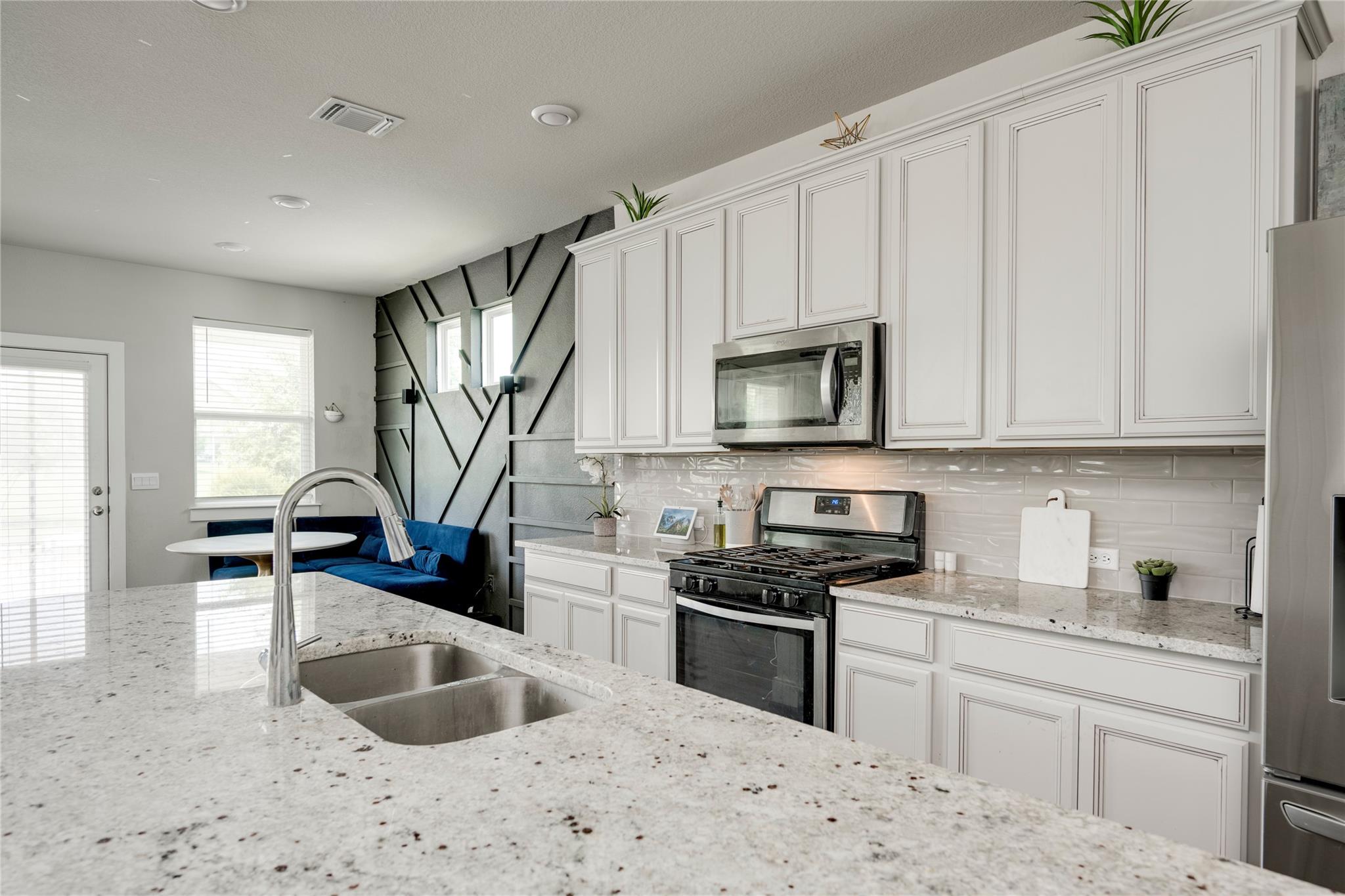 7502 Chesapeake Rail Ln # 154, Austin, TX 78744