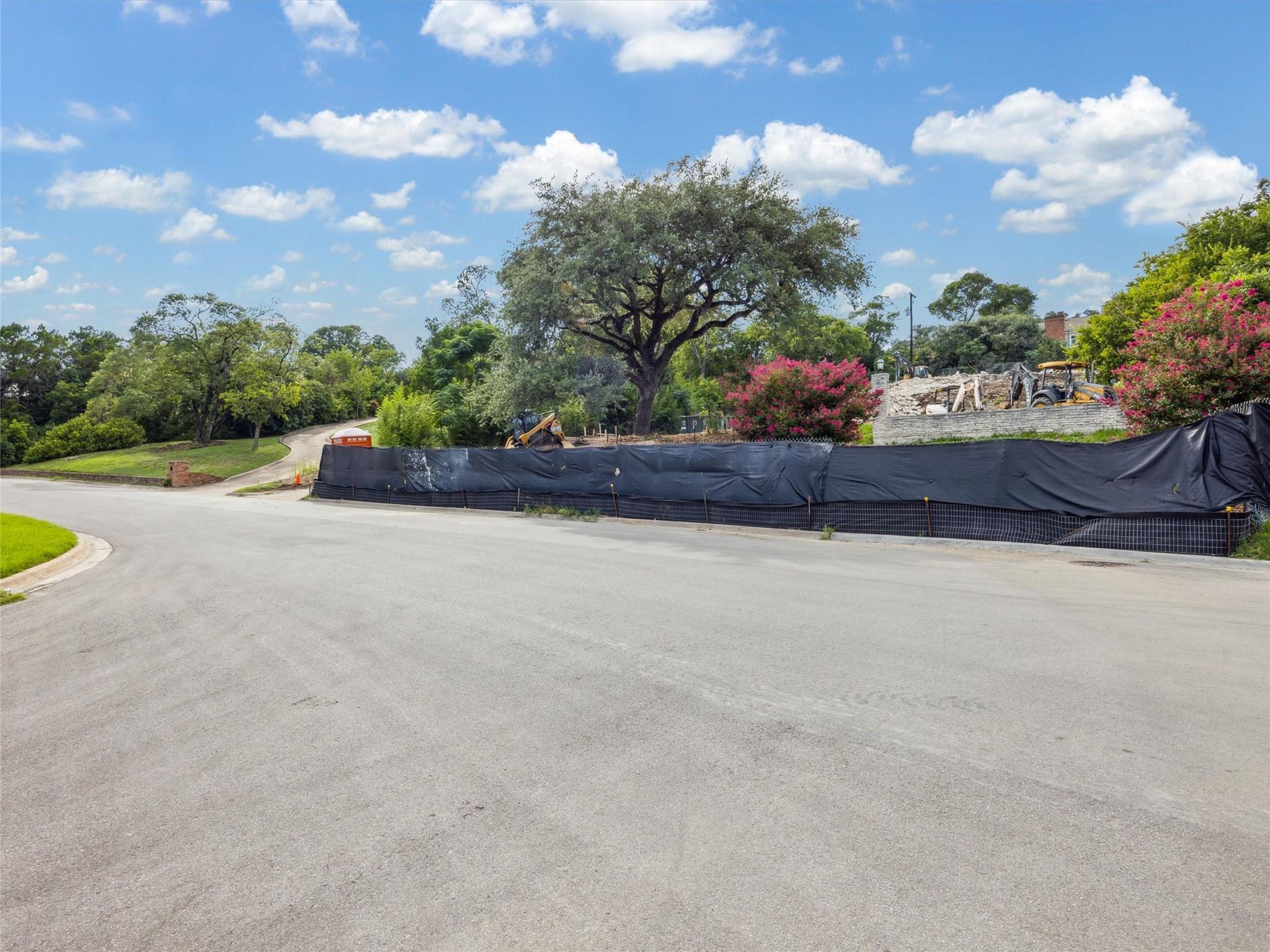 4616 Crestway Dr, Austin, TX 78731