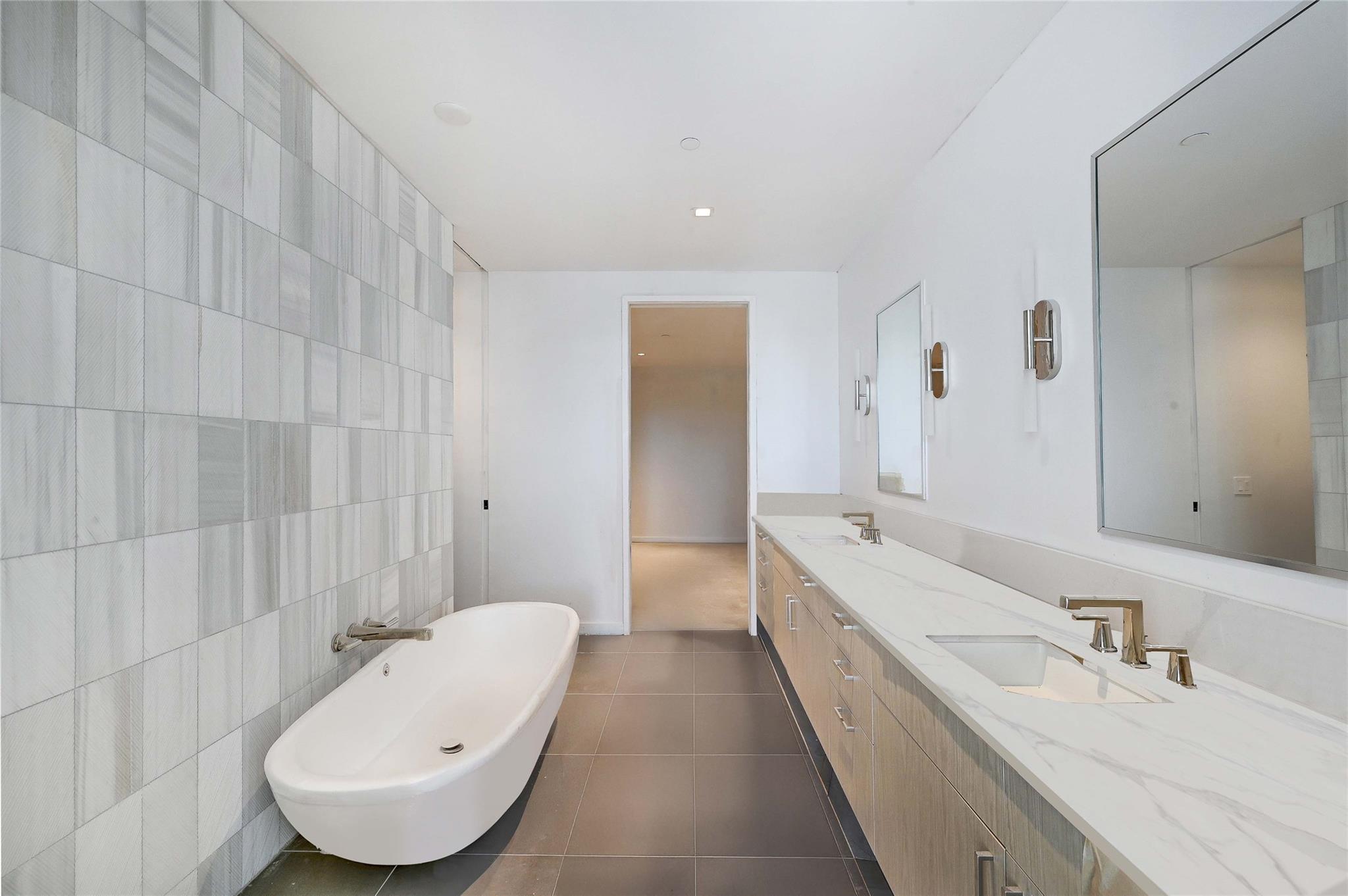 1006 Baylor St # 203, Austin, TX 78703