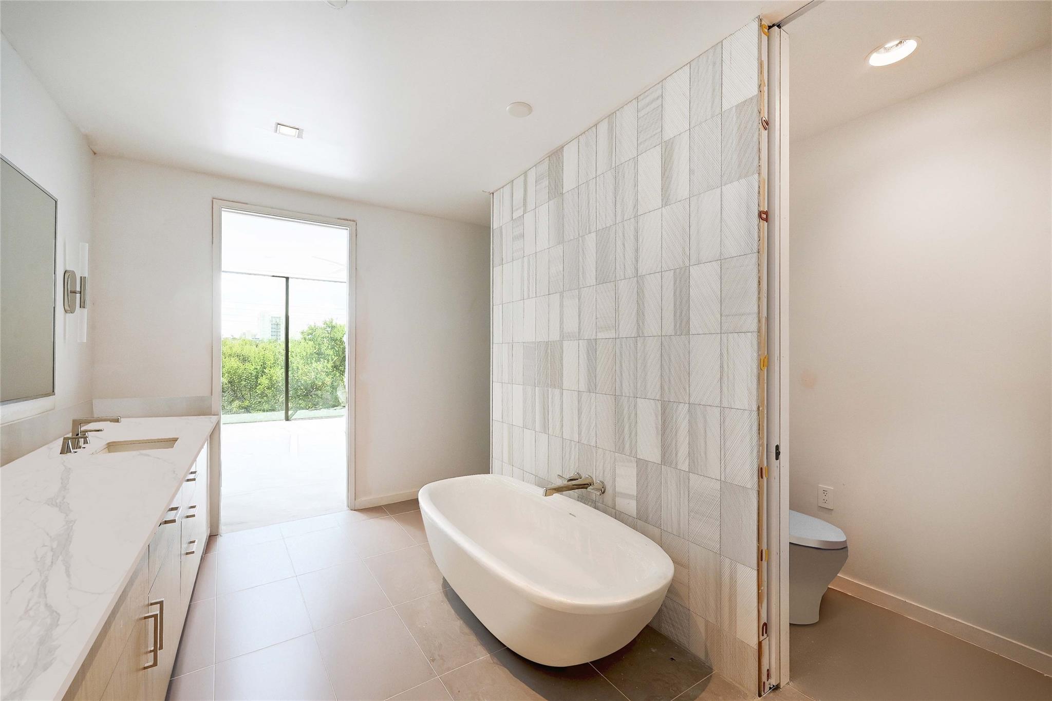 1006 Baylor St # 203, Austin, TX 78703