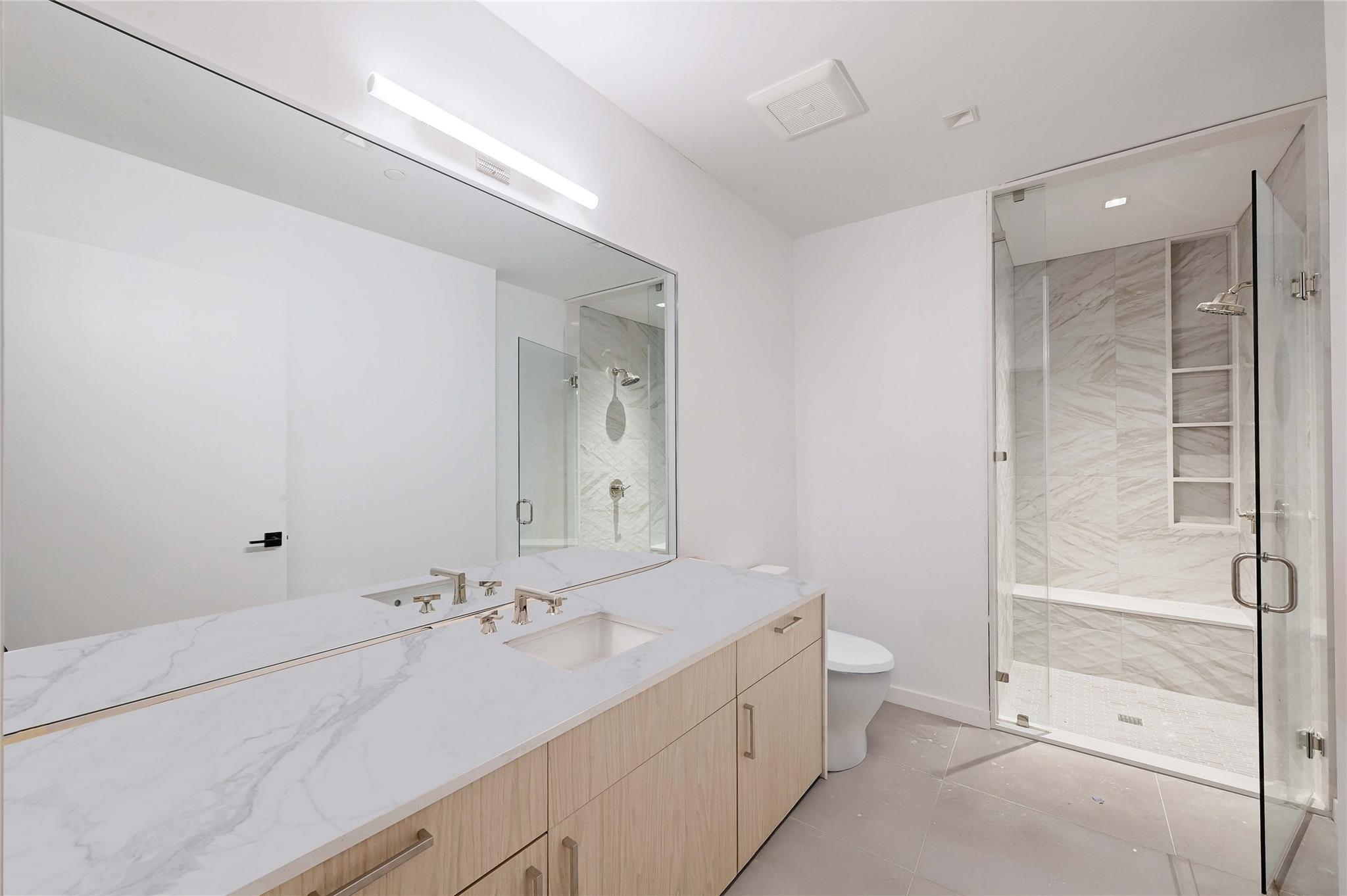 1006 Baylor St # 203, Austin, TX 78703