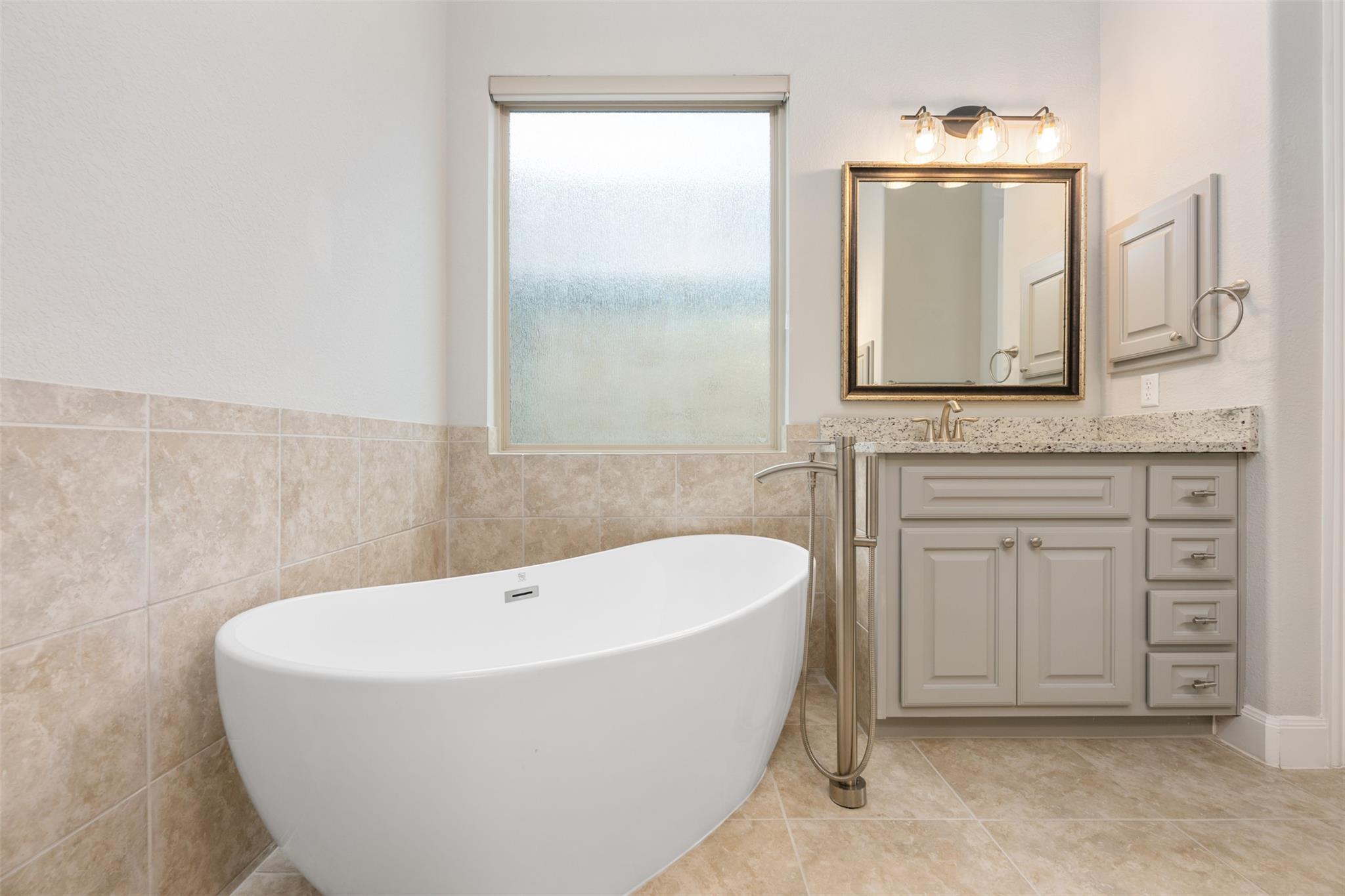 206 Maxwell Way, Austin, TX 78738